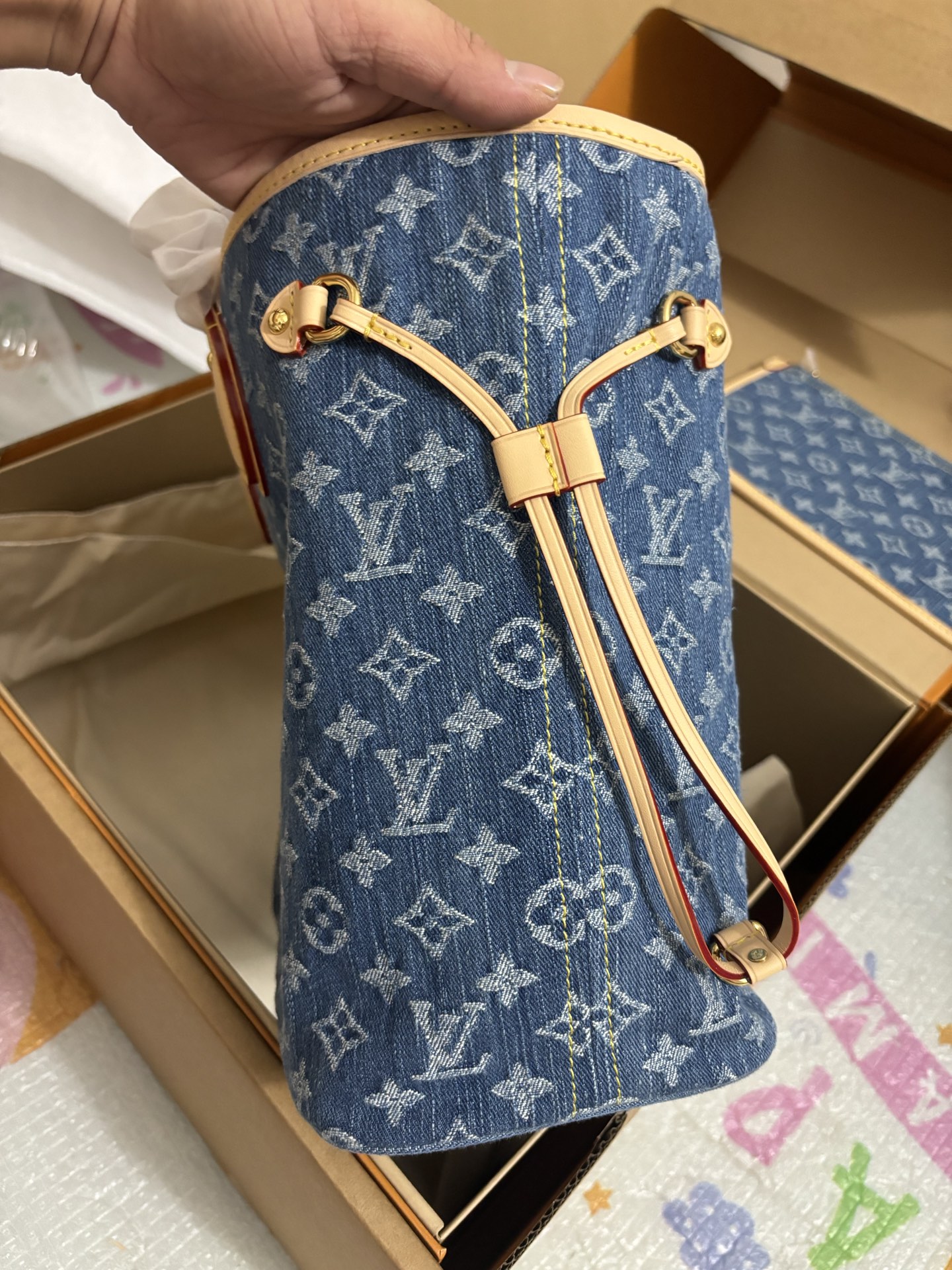 Louis Vuitton NEVERFULL Medium Handbag