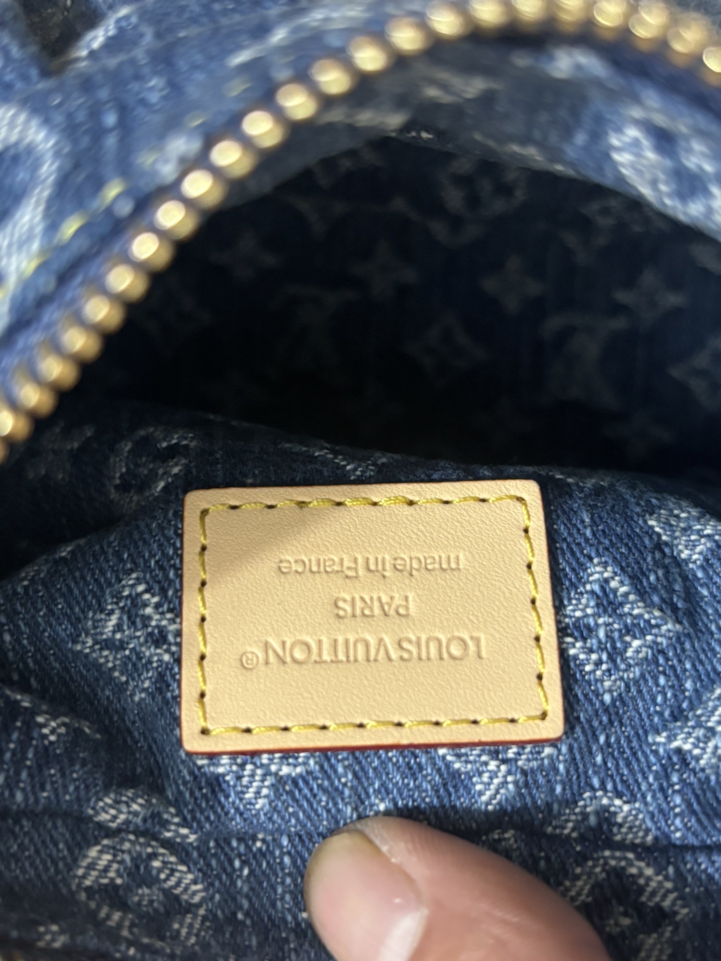 Louis Vuitton Pochette Valley Handbag