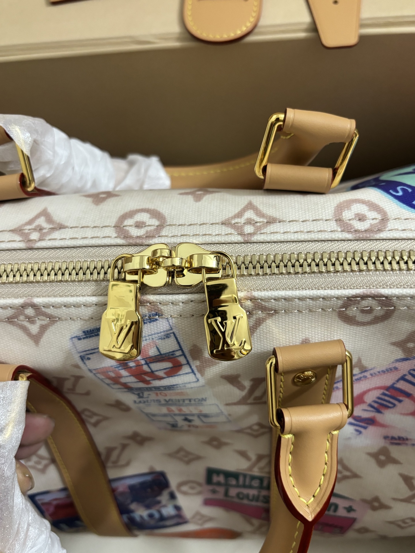 Louis Vuitton Keepall Bandoulière 45 Travel Bag