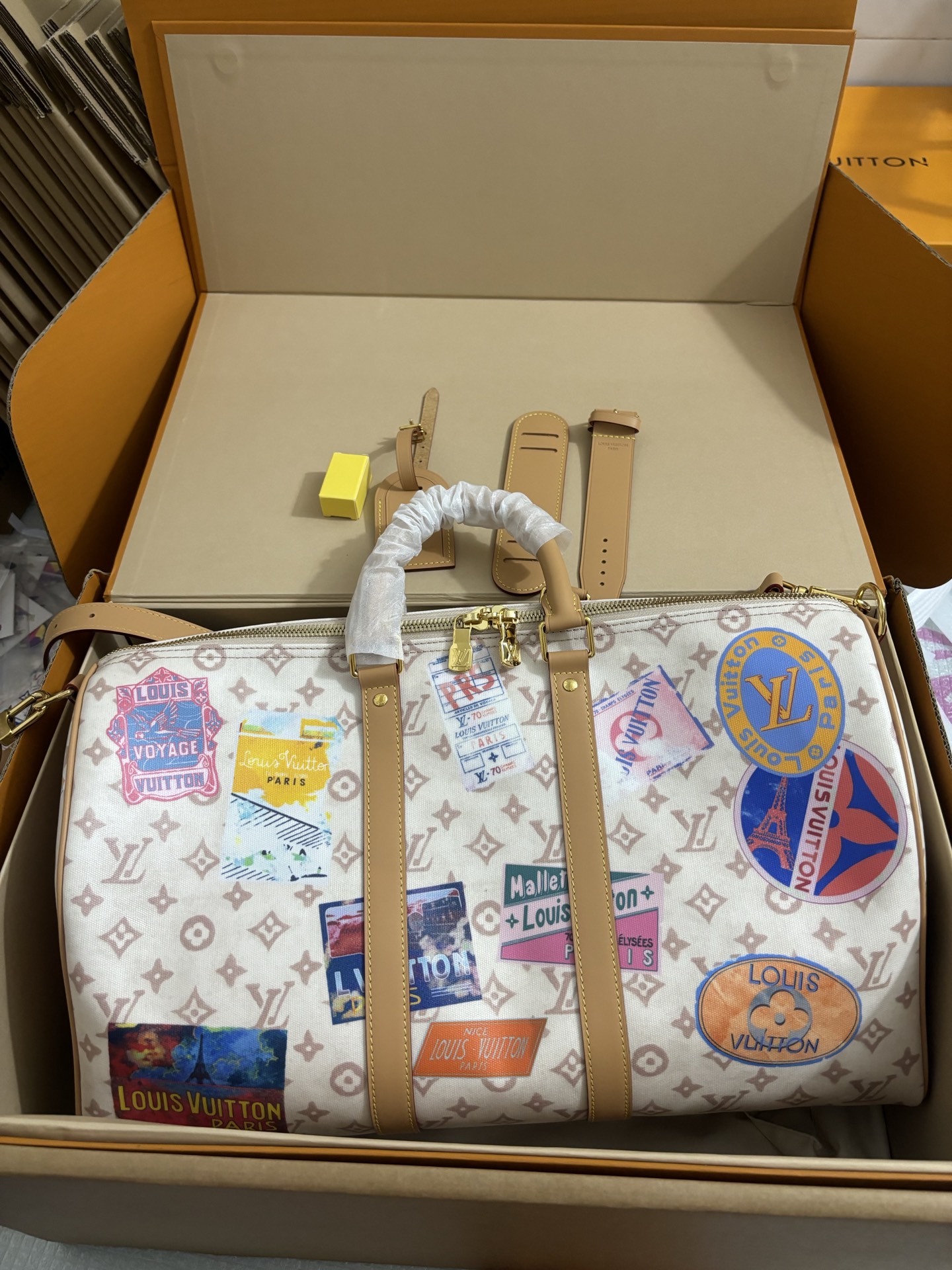 Louis Vuitton Keepall Bandoulière 45 Travel Bag