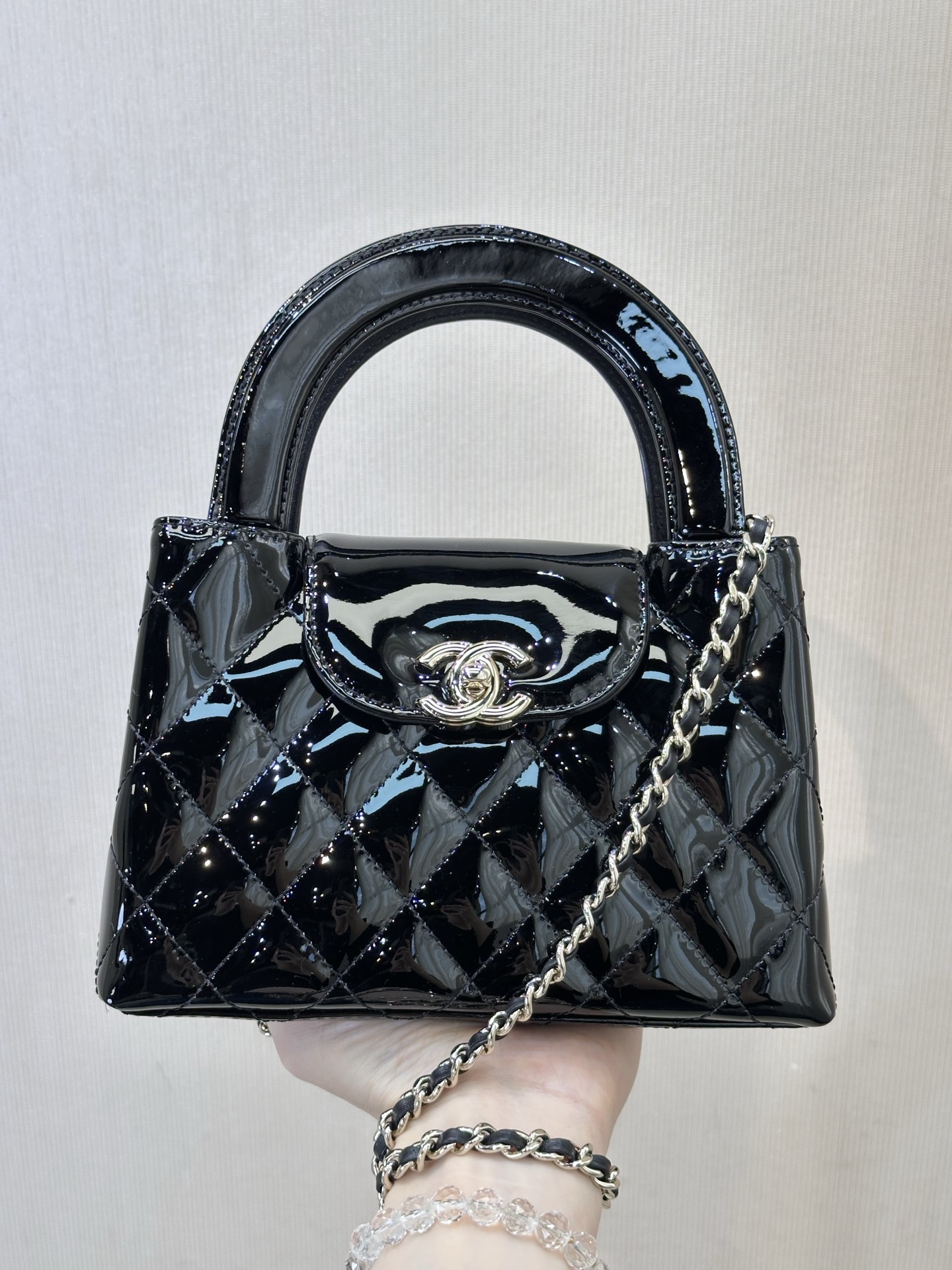Chanel Kelly chain bag