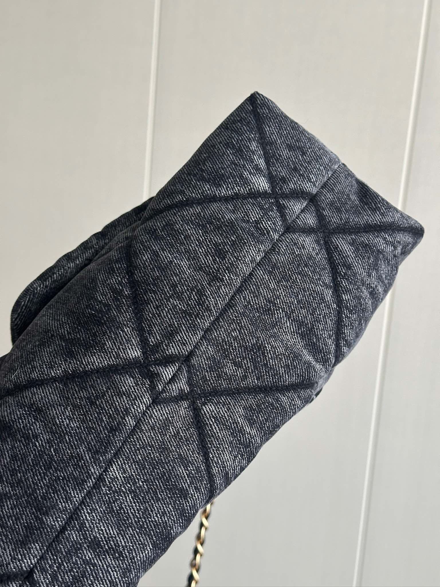 Chanel 25K Hobo tote bag