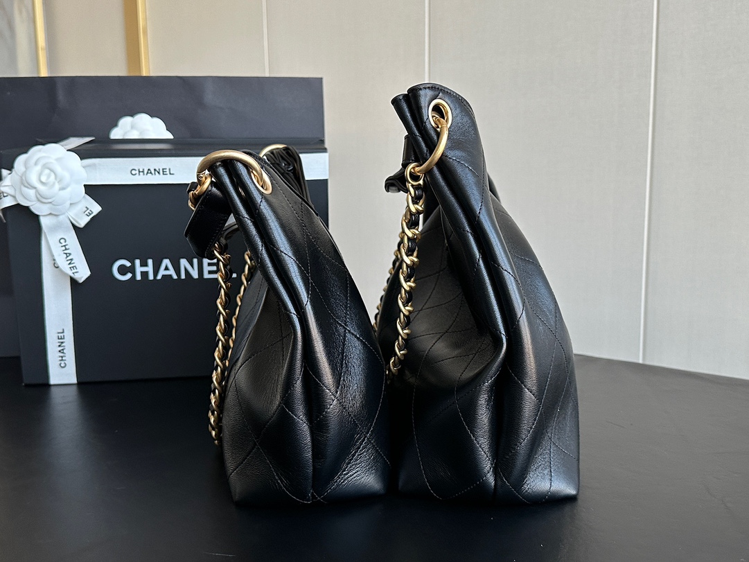 Chanel 26C boho Hobo