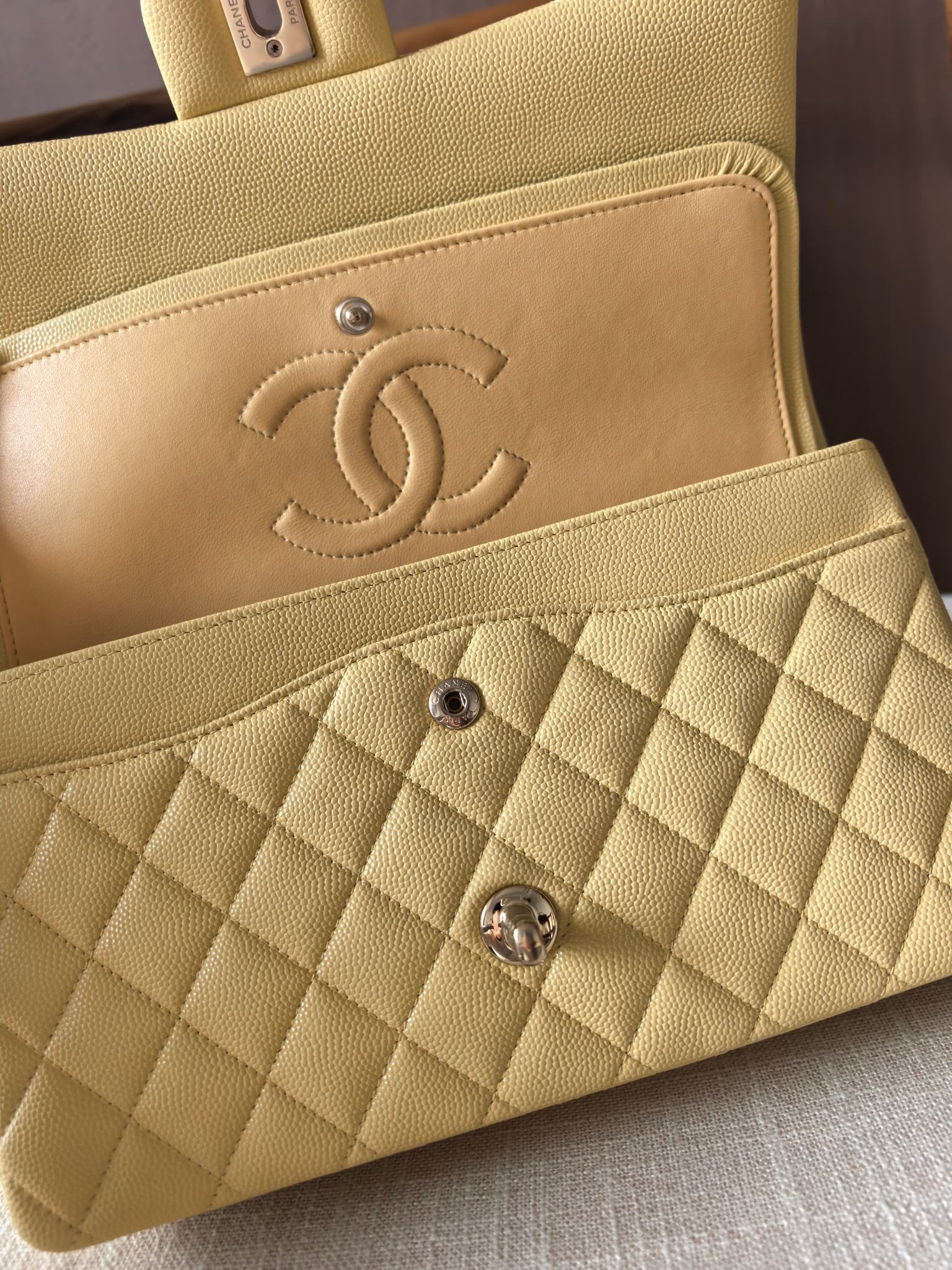 Chanel Light yellow CF 25.5