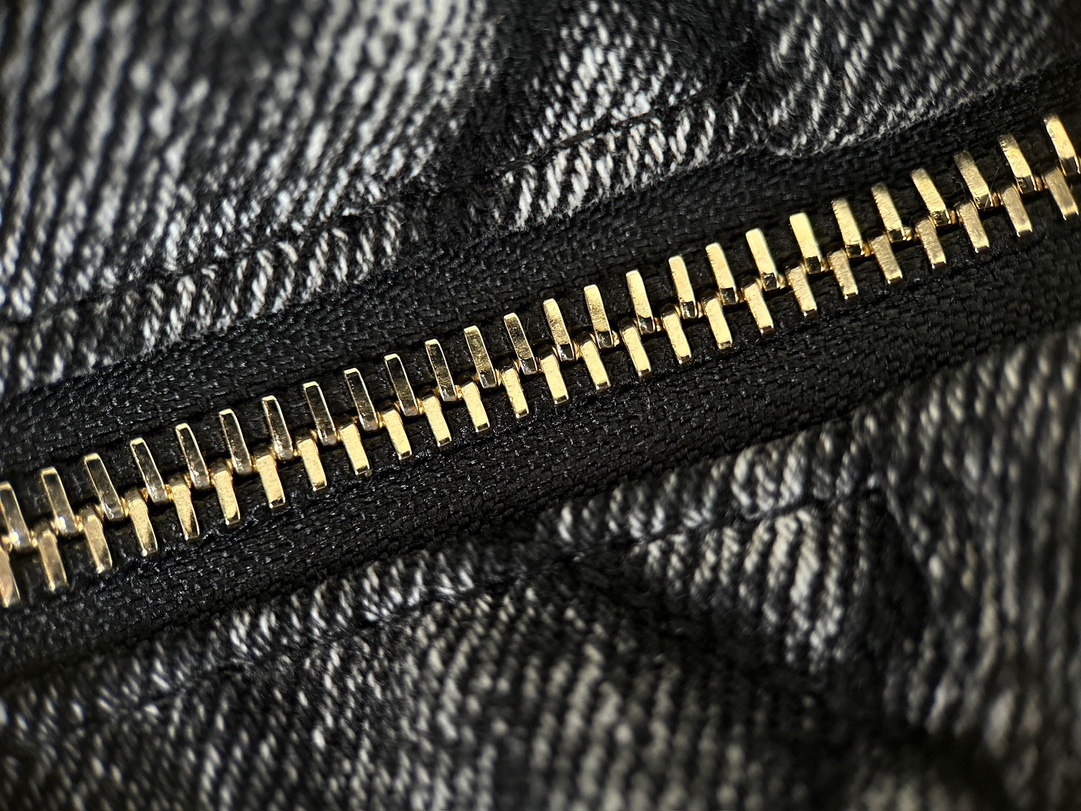 Chanel 25K Bowknot denim handbag