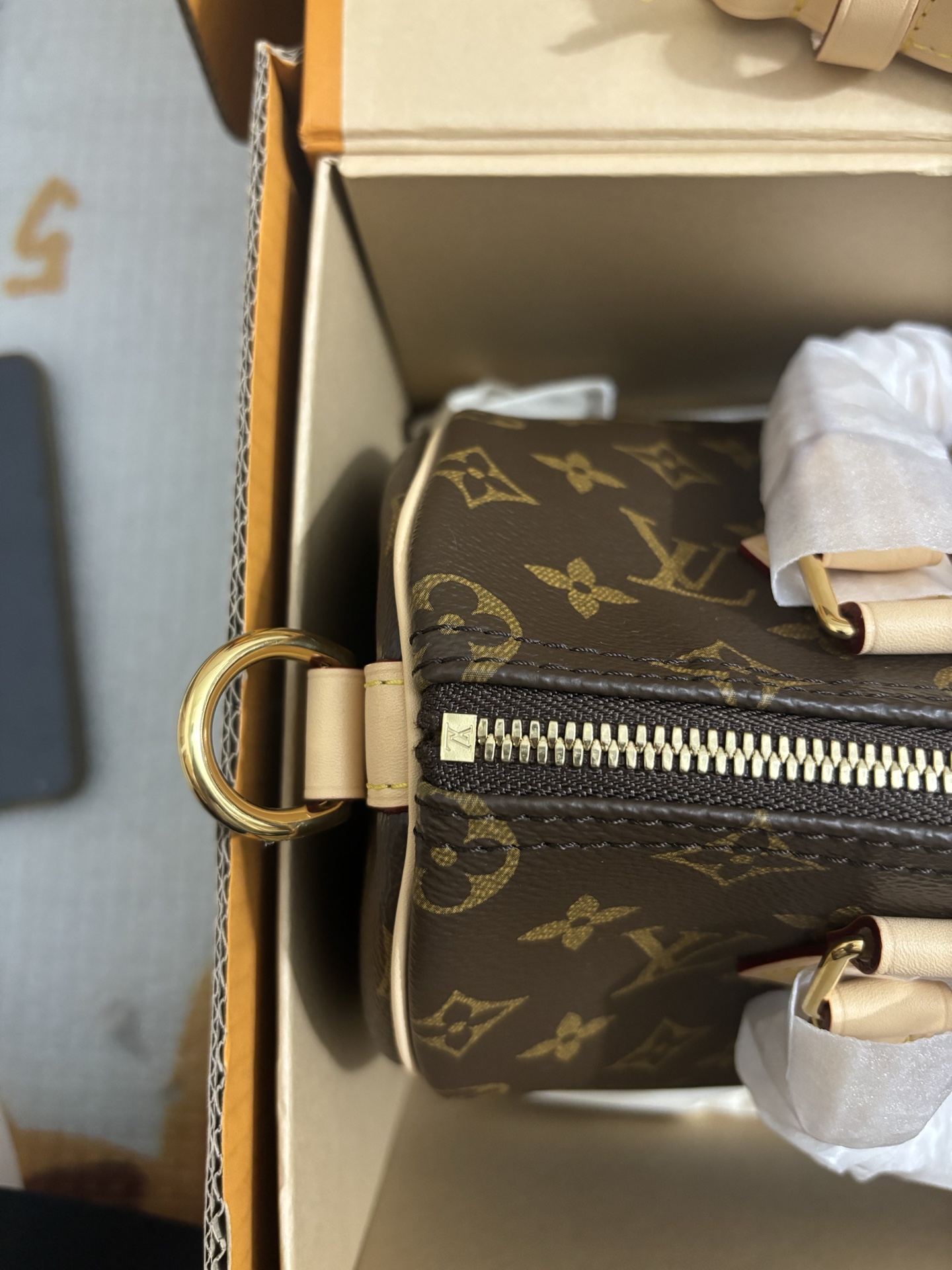 Louis Vuitton SPEEDY BANDOULIÈRE 25