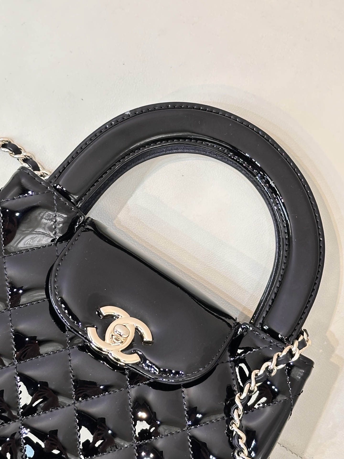 Chanel Kelly chain bag