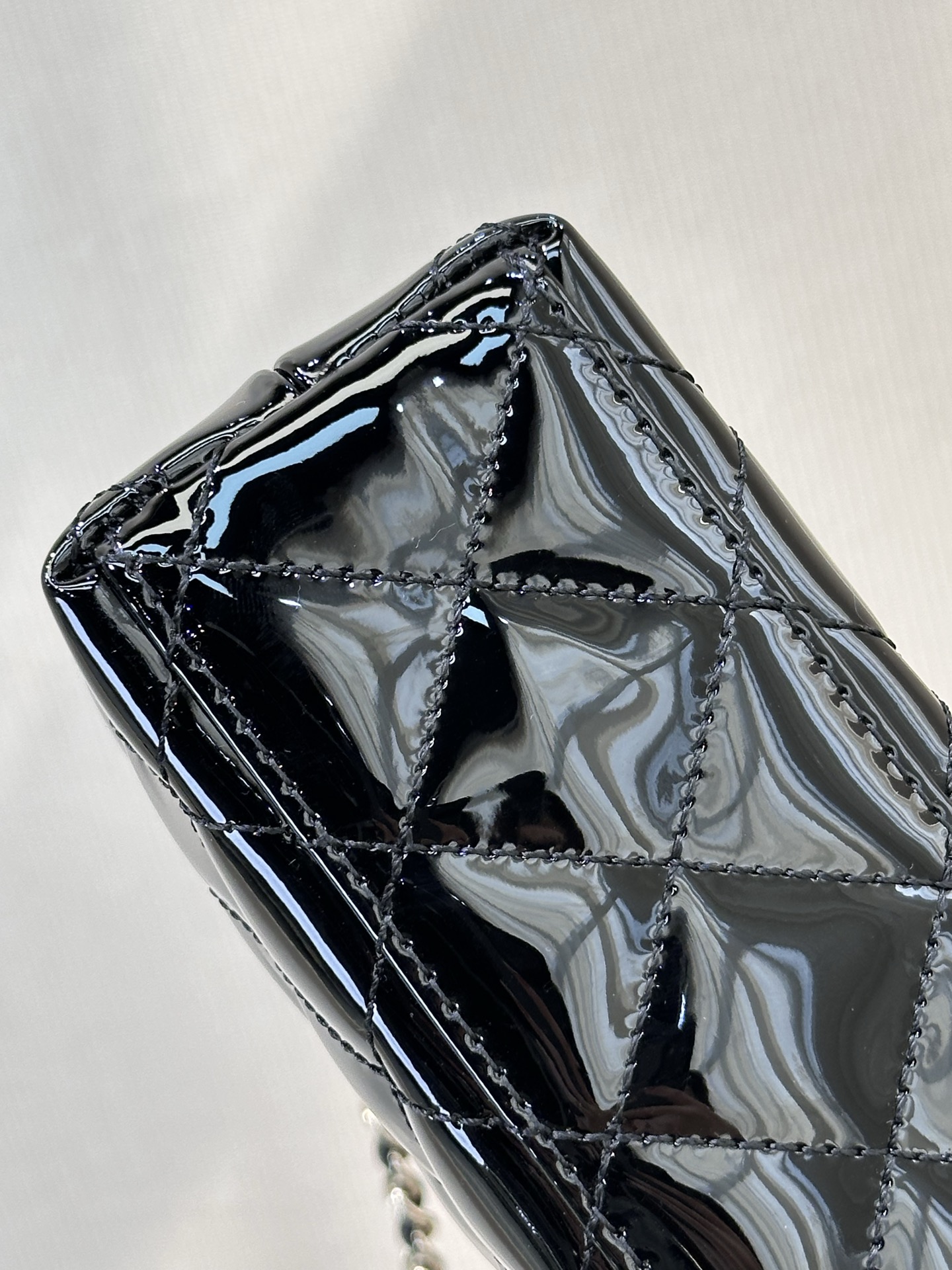 Chanel Kelly chain bag