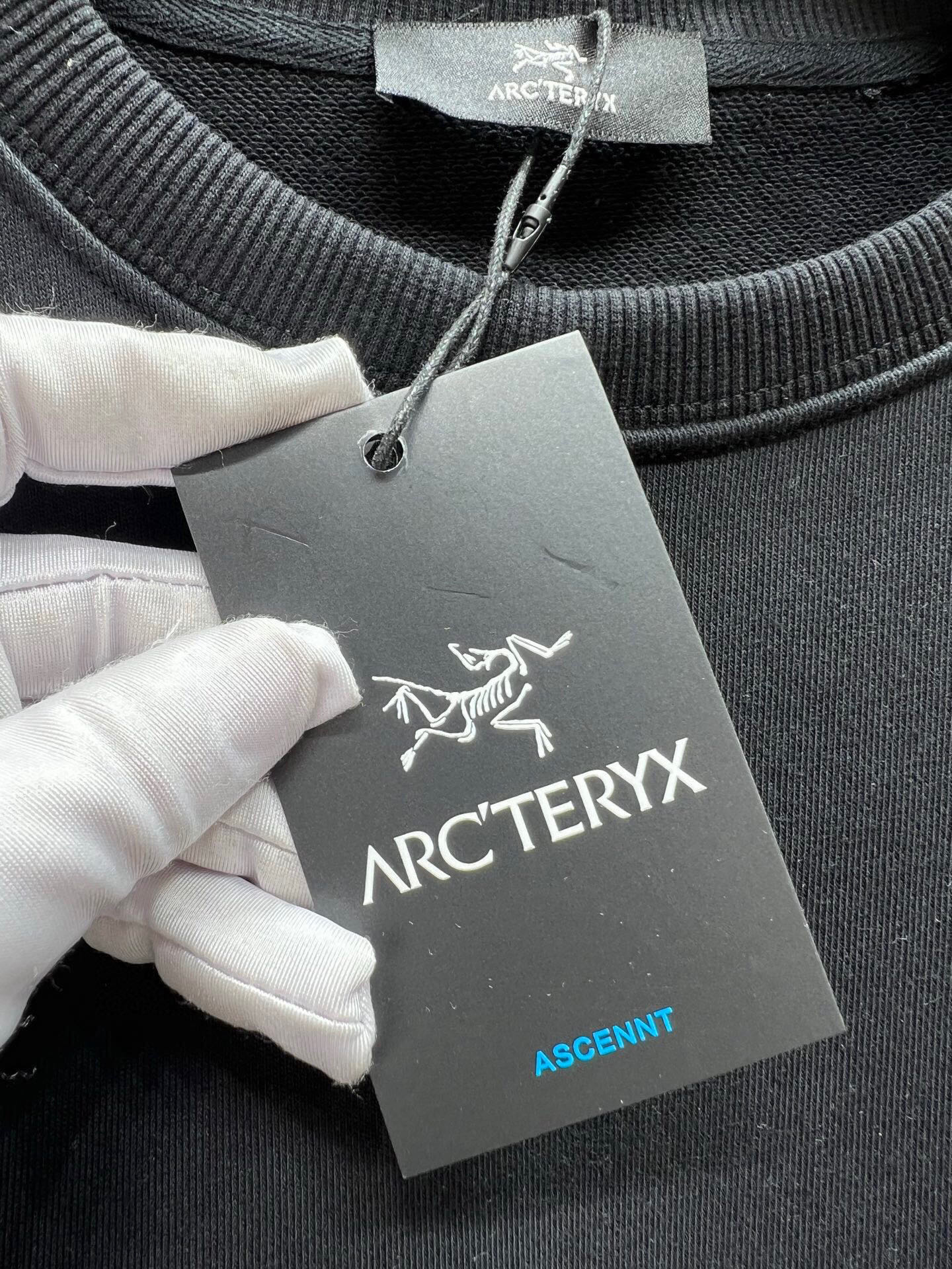 Arc'teryx crew-neck sweatshirt