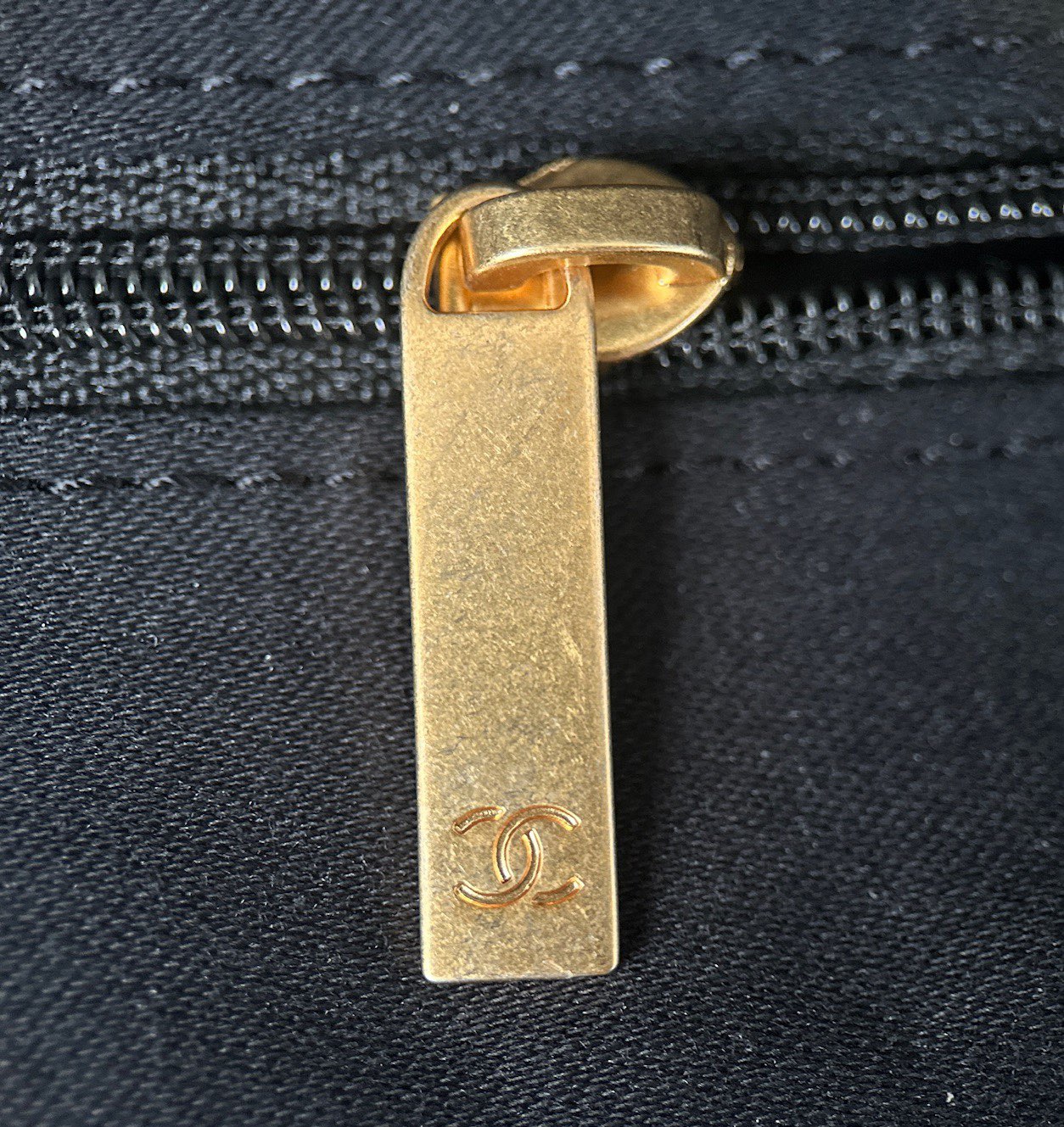 Chanel 25K Hobo tote bag