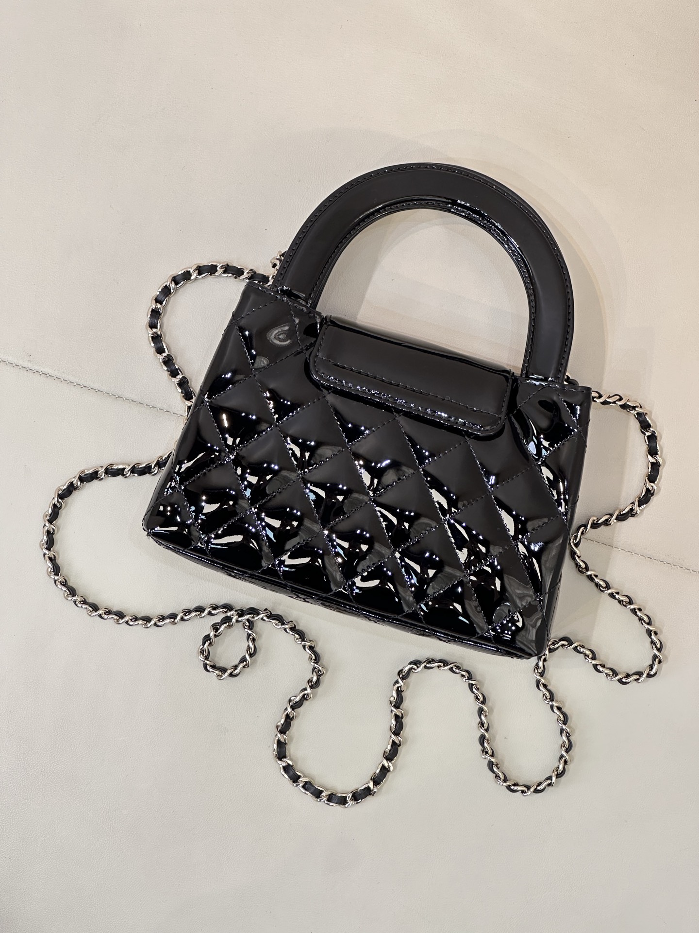 Chanel Kelly chain bag