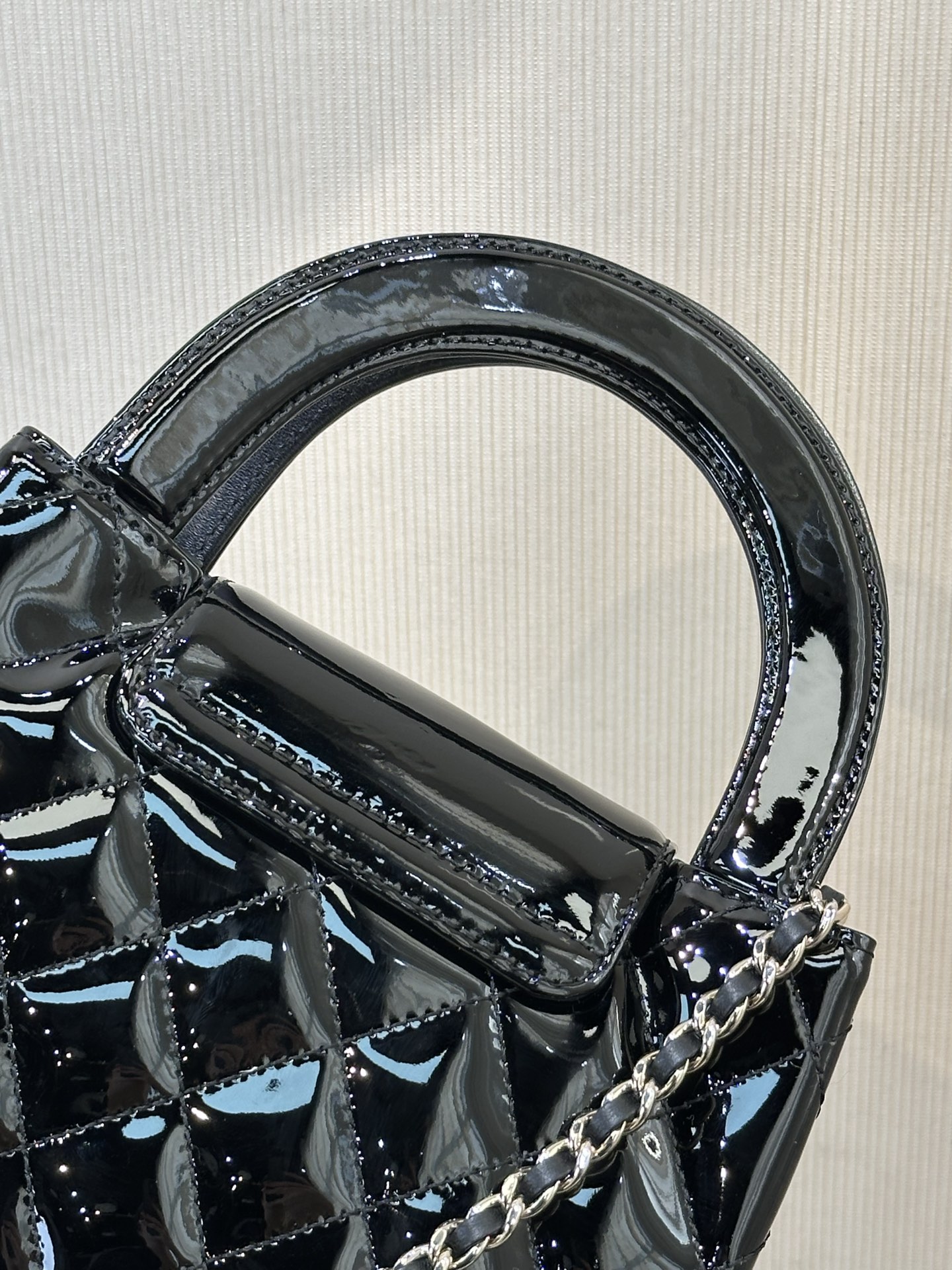 Chanel Kelly chain bag