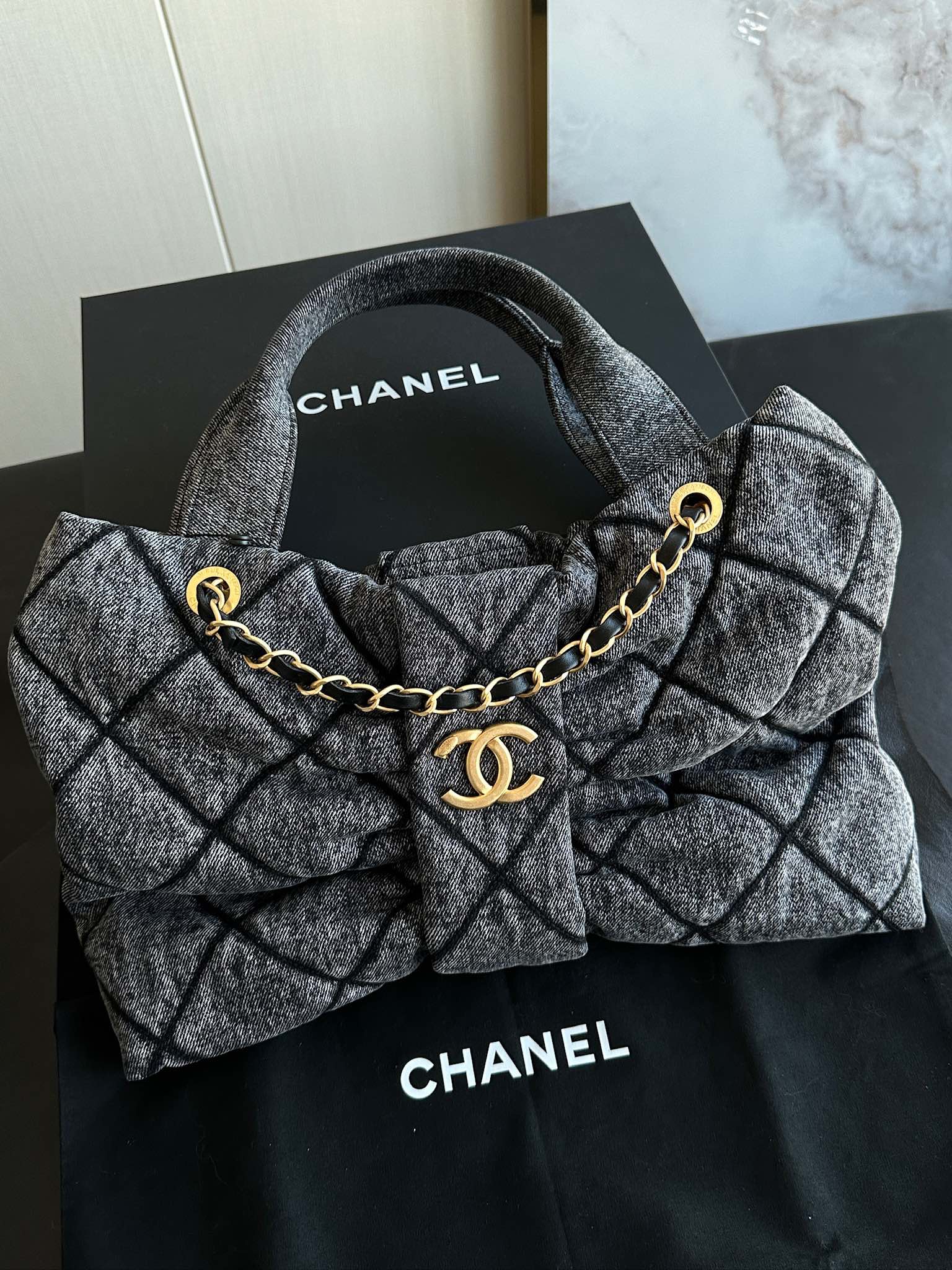 Chanel 25K Bowknot denim handbag