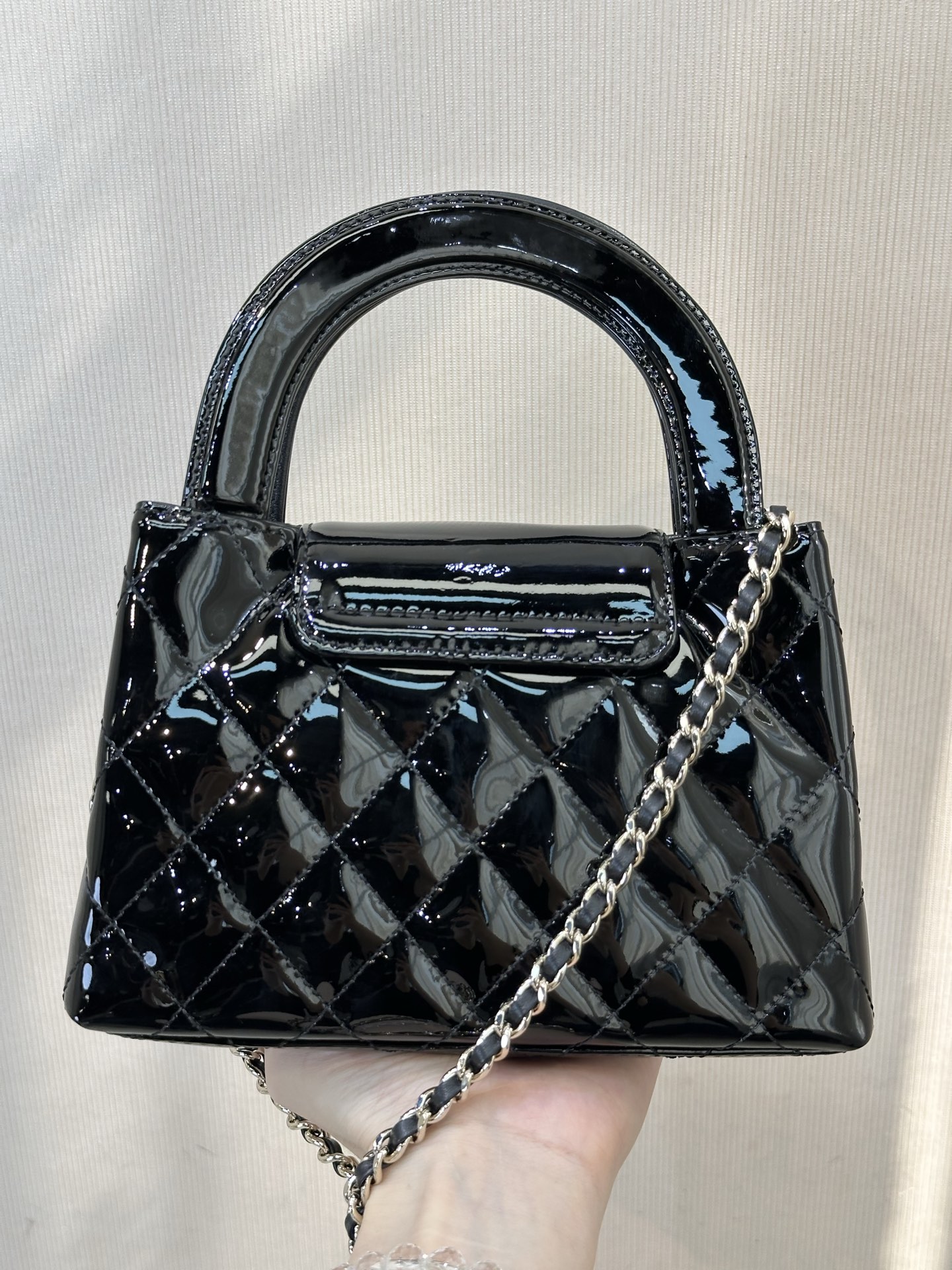 Chanel Kelly chain bag
