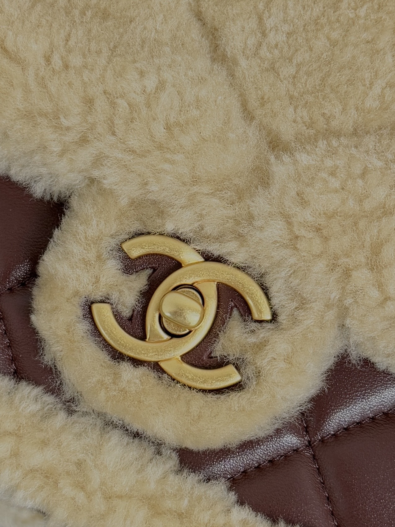Chanel OHANEL 25K Teddy Bear