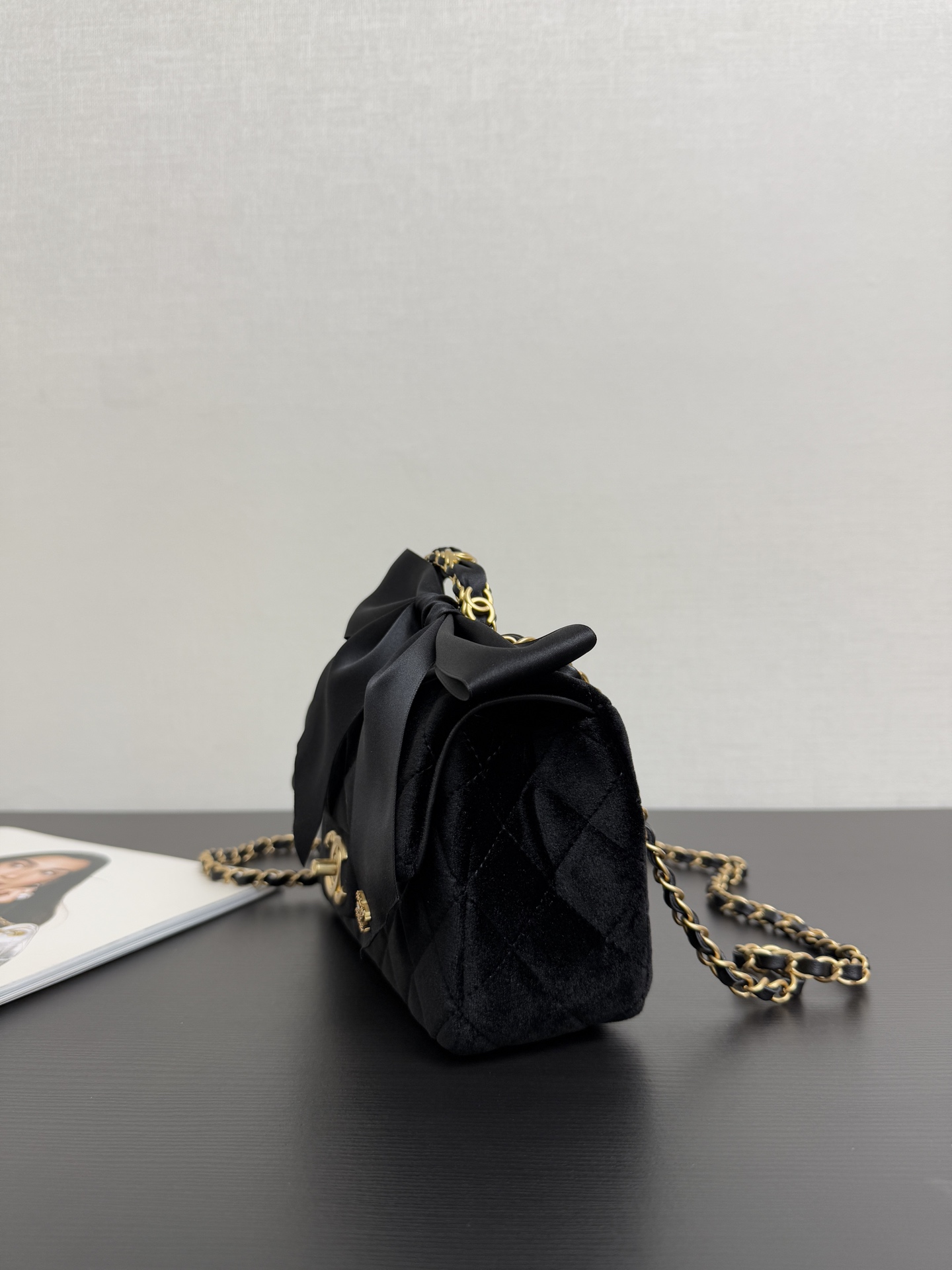 Chanel Ohanel 25K Bow Large mini