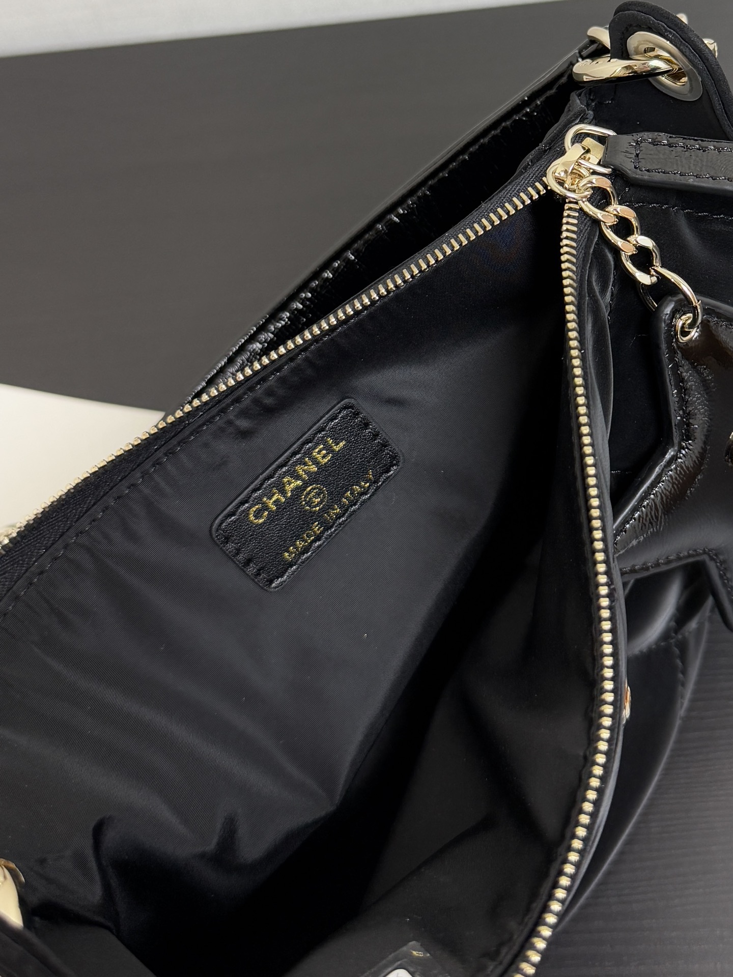 Chanel Ohanel 25N Skiing Series Crescent Bag