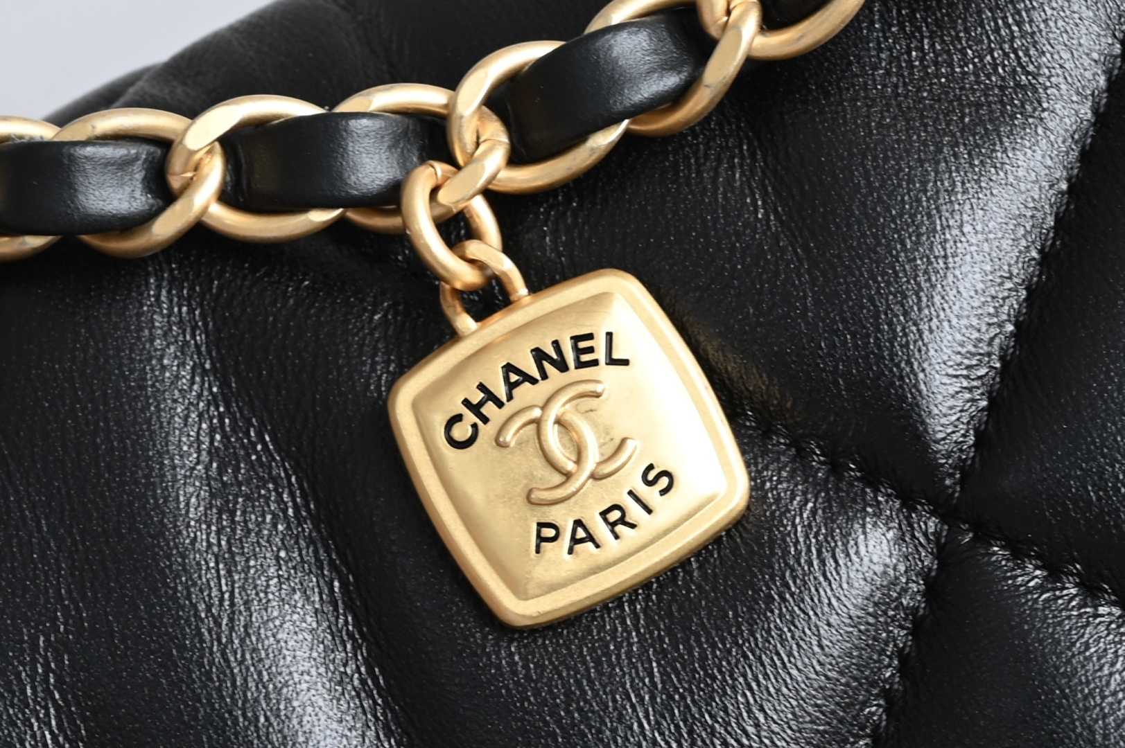 CHANNEL 25k Double pocket hobo