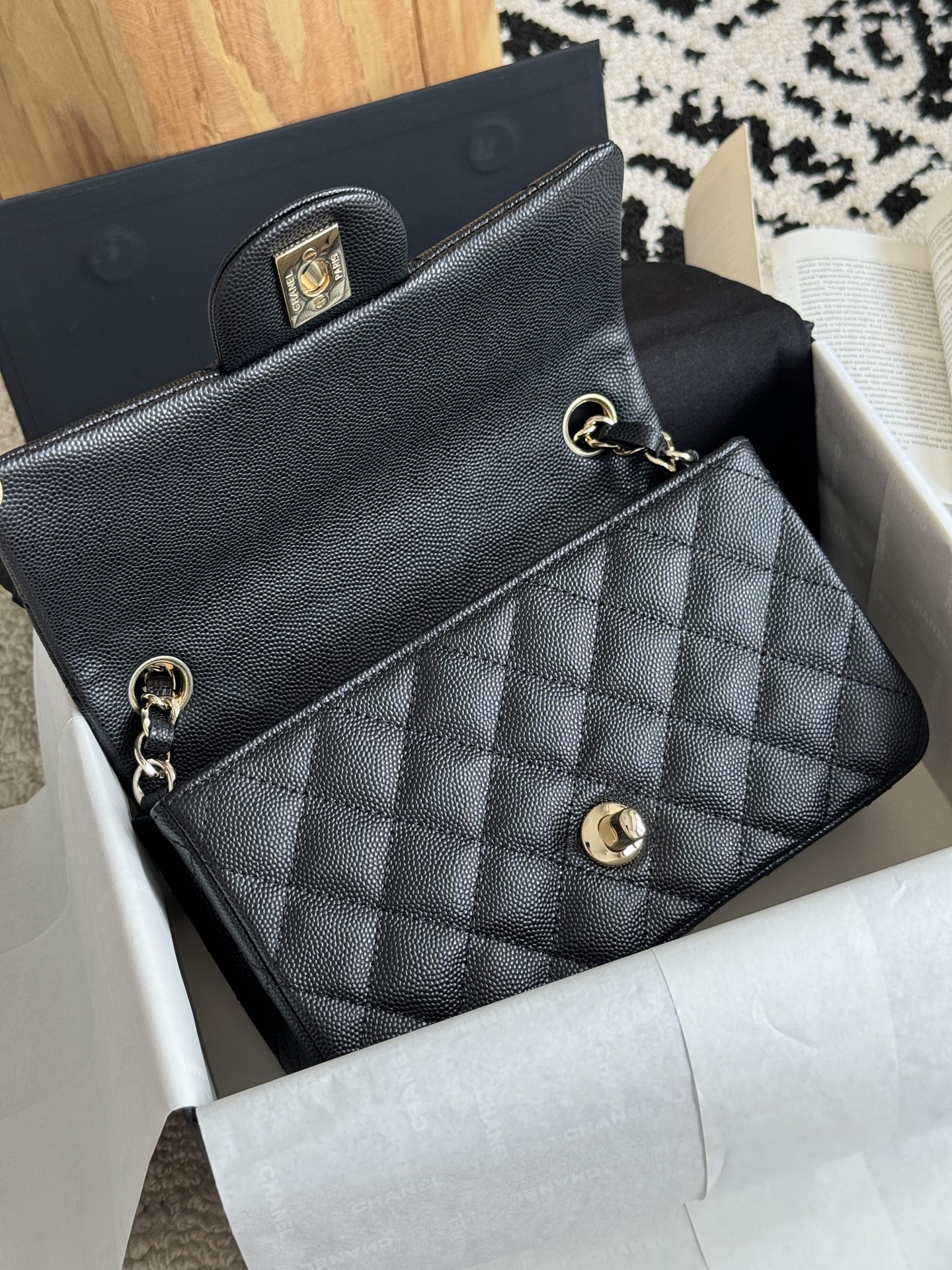 CHANEL CF20 Lychee grain black gold black silver