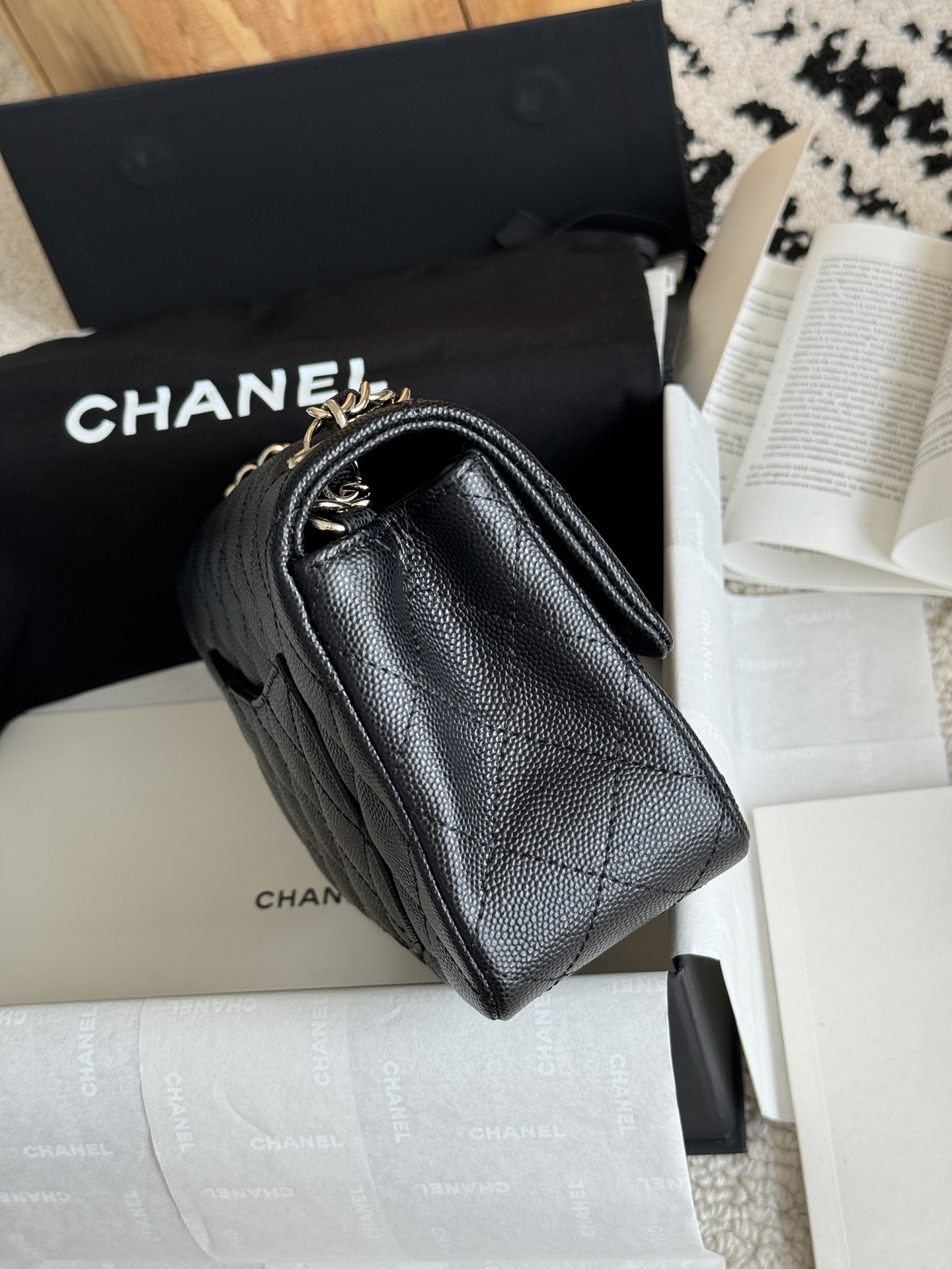 CHANEL CF20 Lychee grain black gold black silver