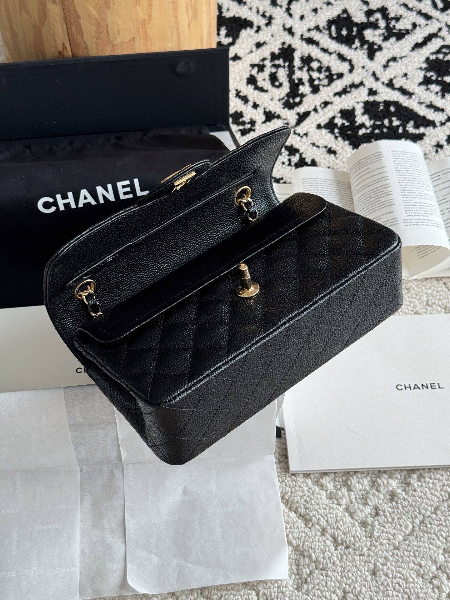 CHANEL CF series Lychee grain black gold black silver