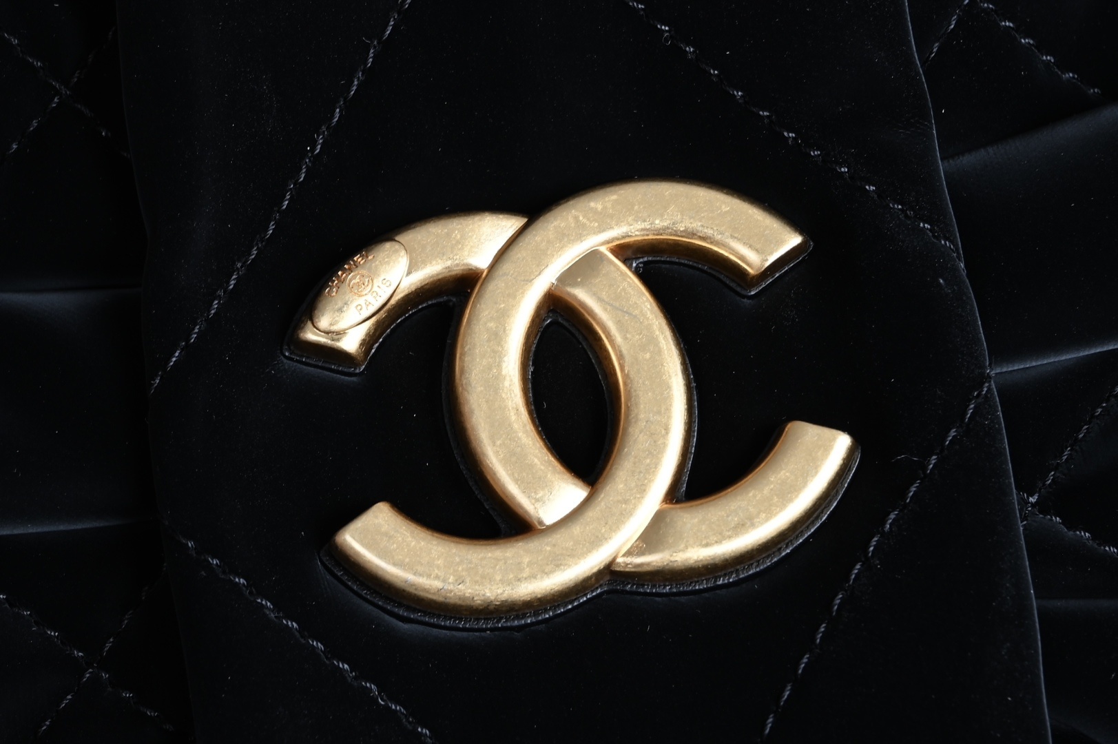 CHANEL 25K Velvet Bow Bag