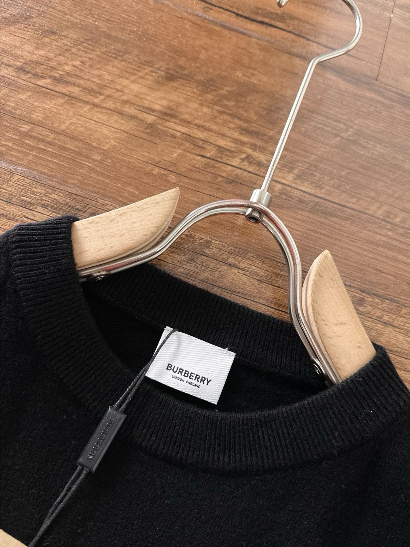 Burberry Exquisite Logo Crew Neck Sweater