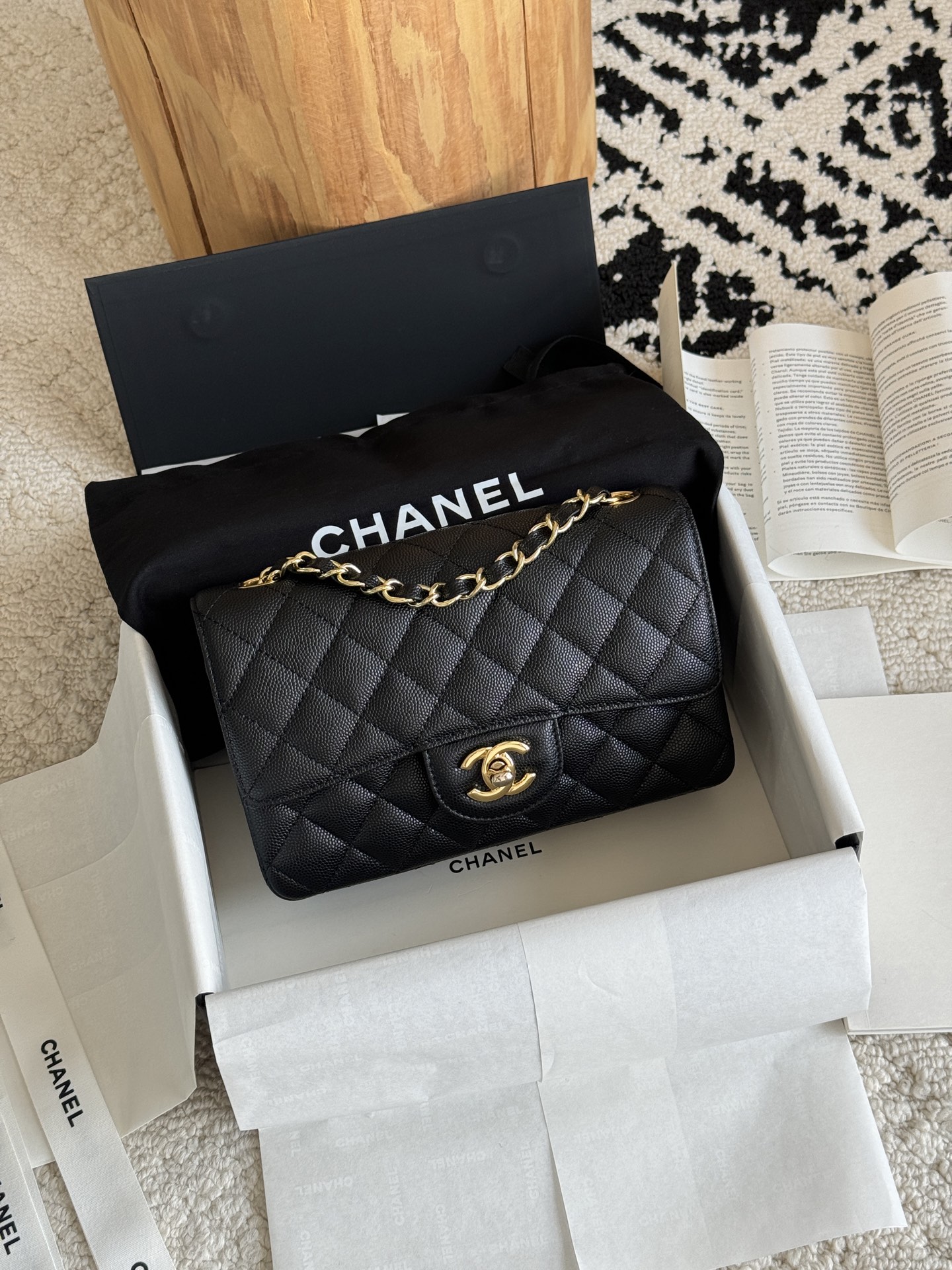 CHANEL CF20 Lychee grain black gold black silver