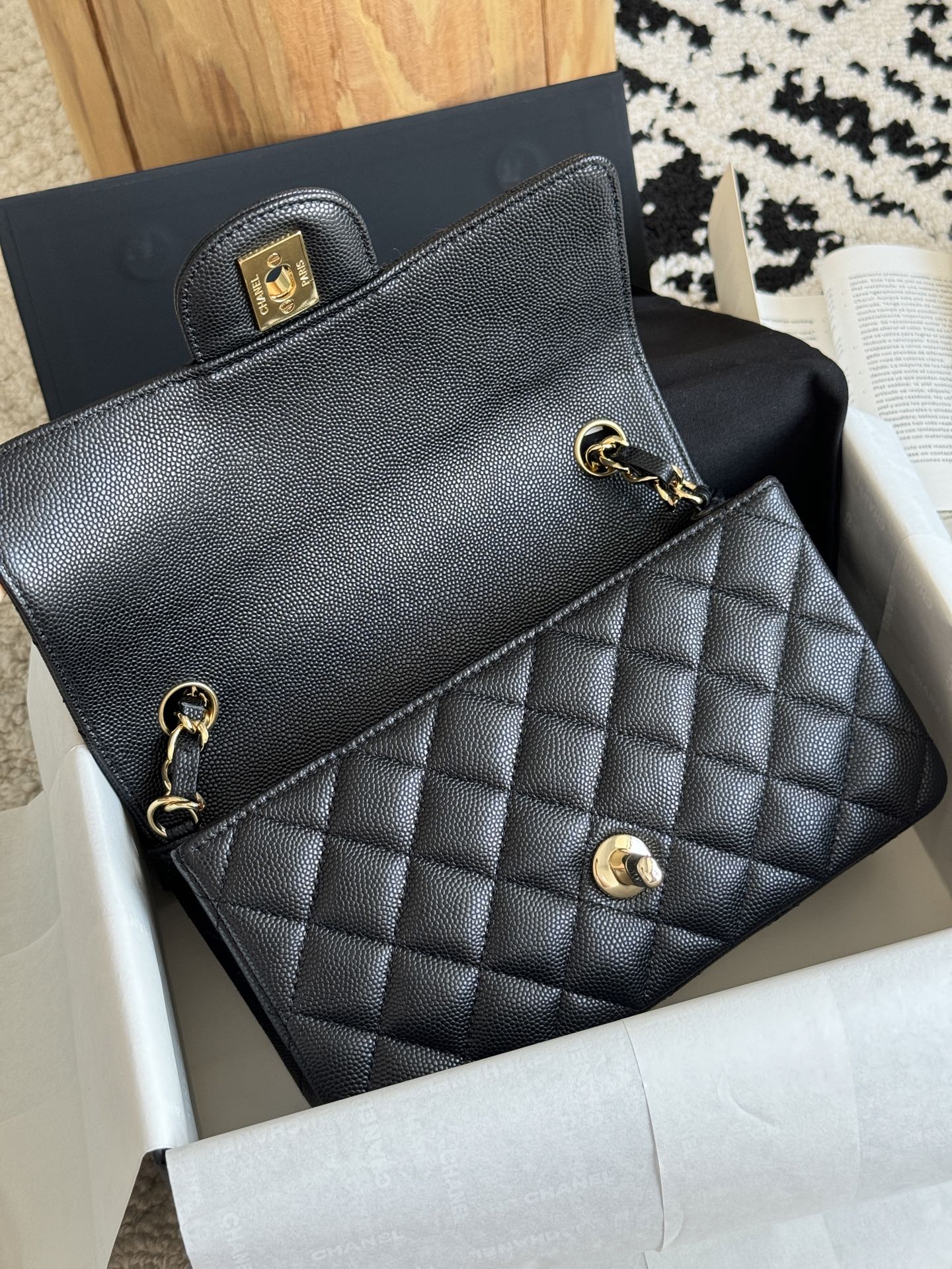 CHANEL CF20 Lychee grain black gold black silver