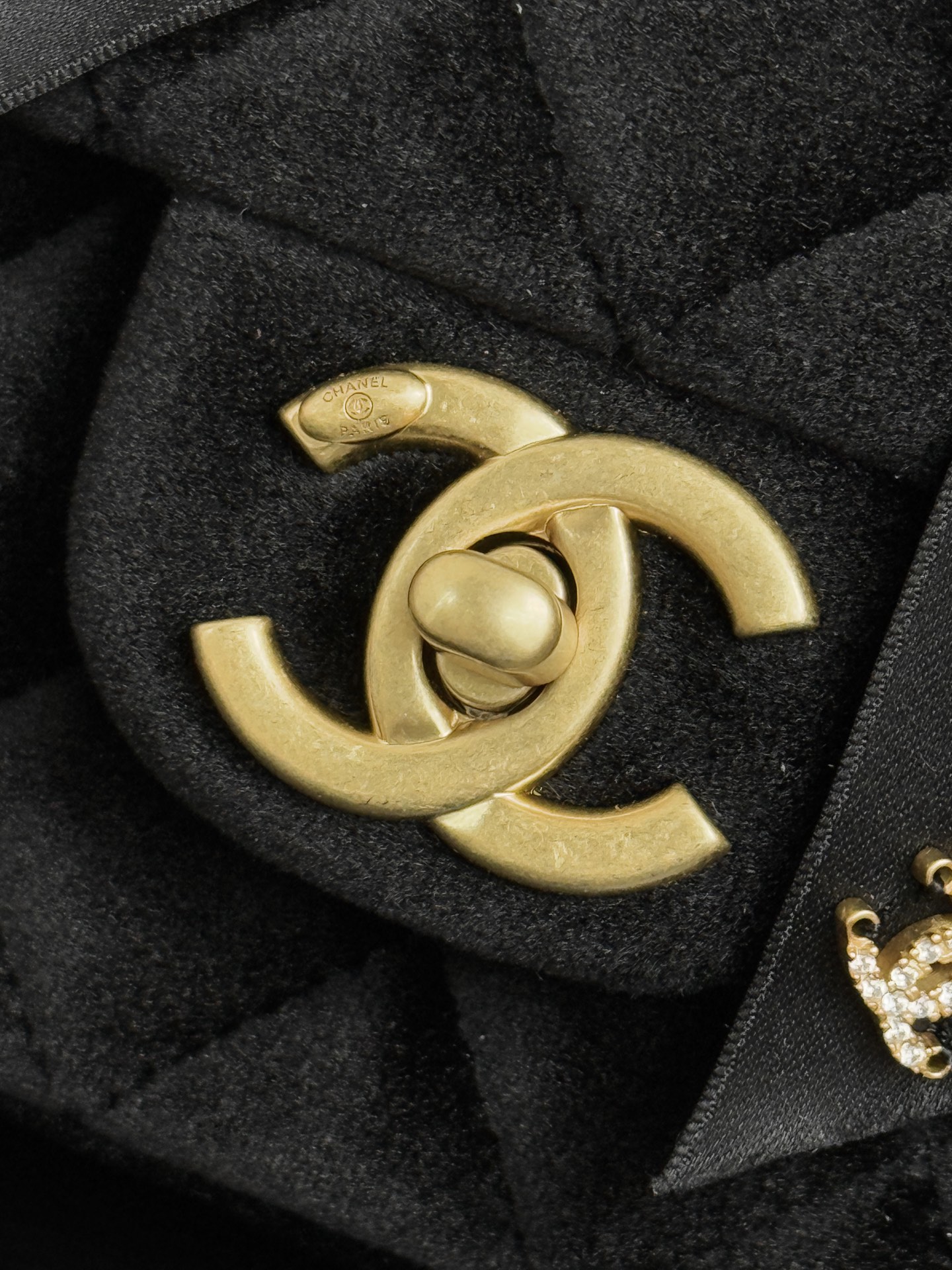 Chanel Ohanel 25K Bow Large mini