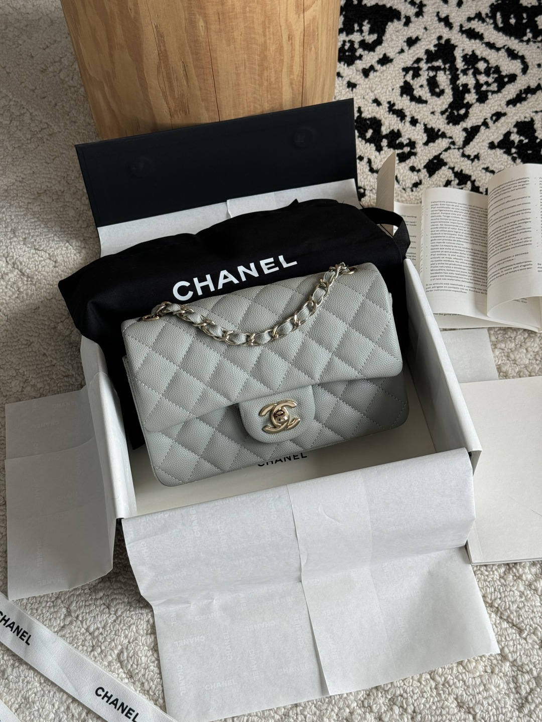 CHANEL CF series Caviar small pebble grain