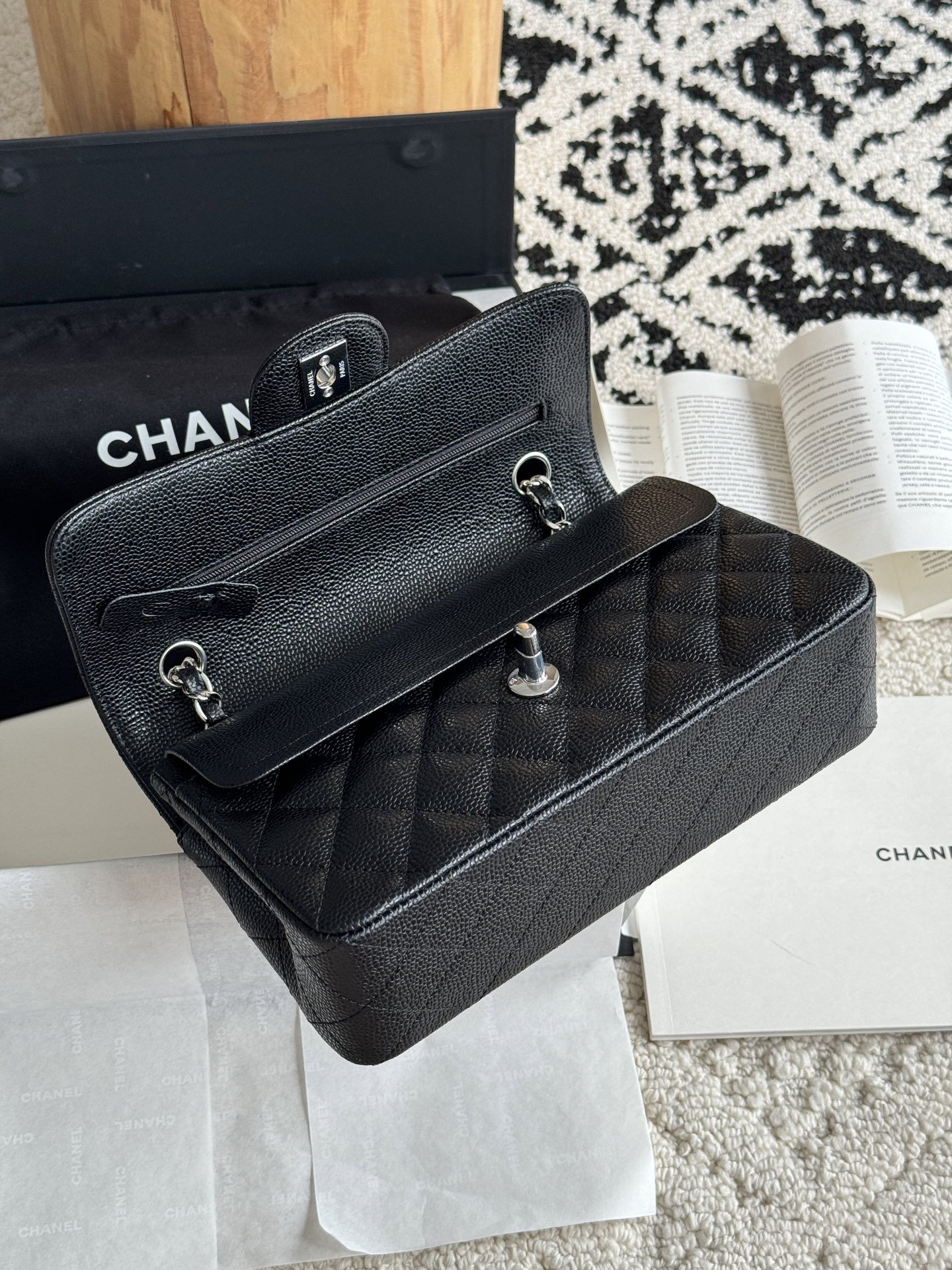 CHANEL CF series Lychee grain black gold black silver