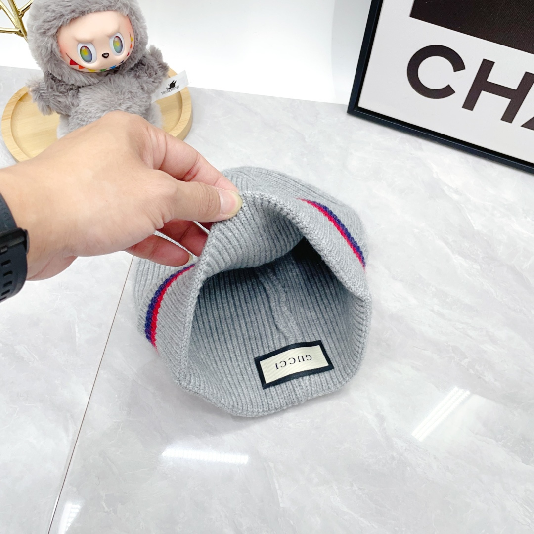 Gucci Scarf, Hat and Gloves Set