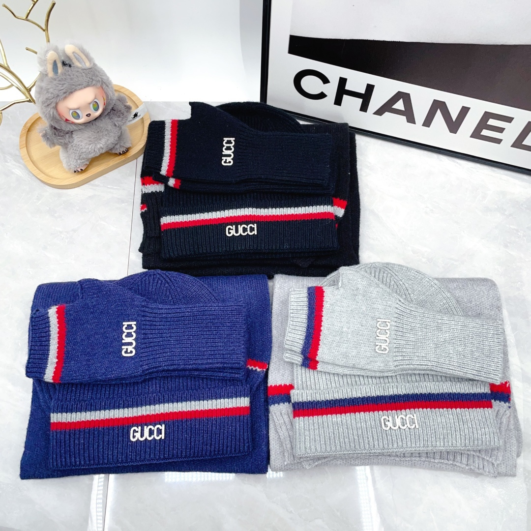 Gucci Scarf, Hat and Gloves Set