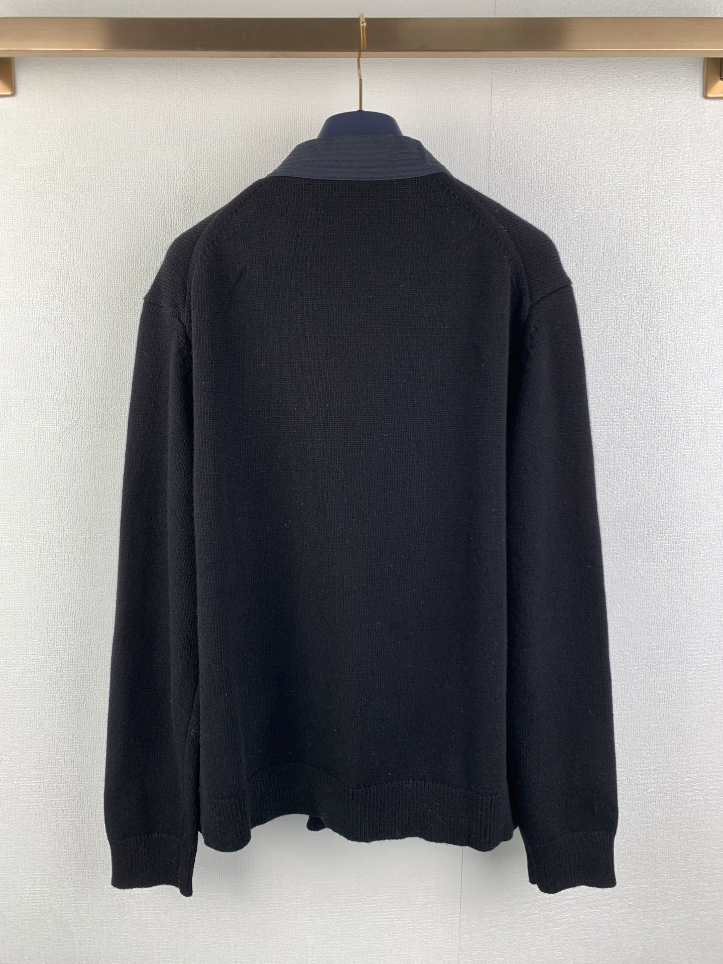 LOUIS VUITTON  Embroidered Monogram Logo Cardigan