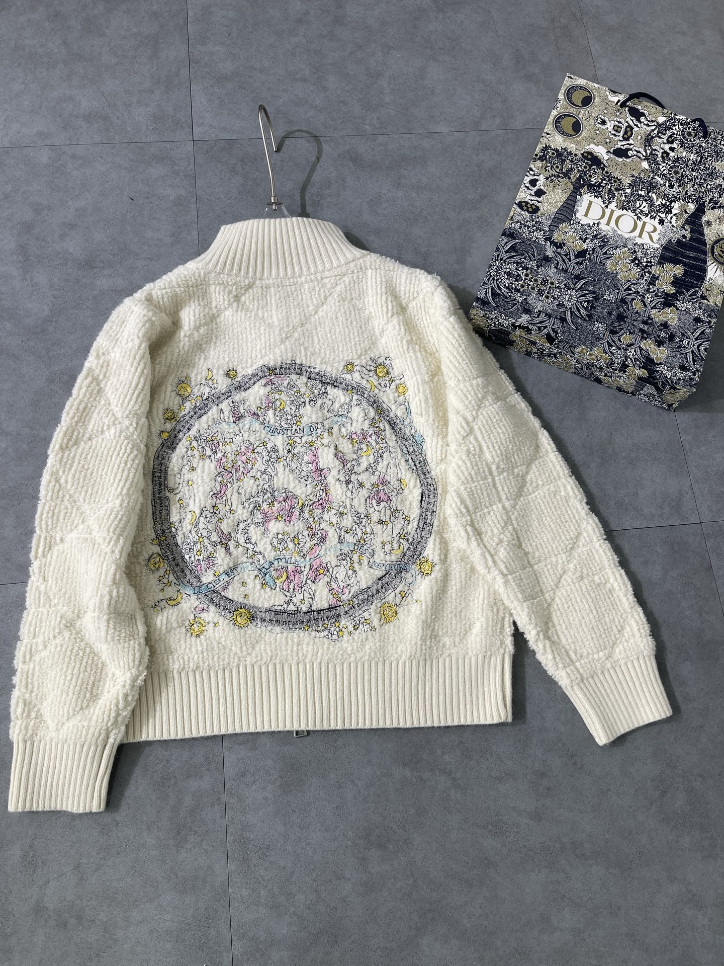 DR Heavy-Embroidery Knitted Cardigan