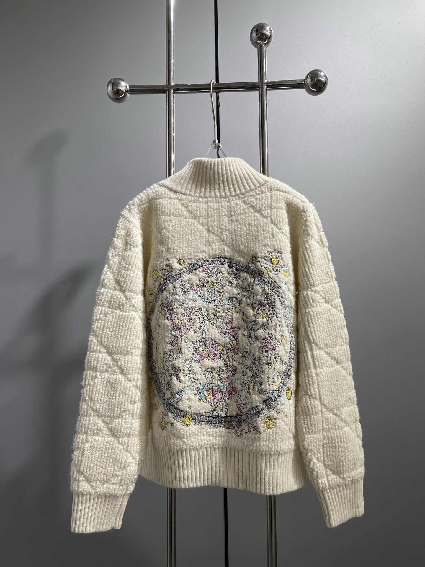 DR Heavy-Embroidery Knitted Cardigan