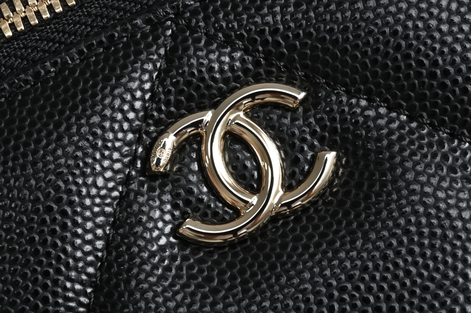 Channel 25k Large Diamond Quilted Cosmetic Bag