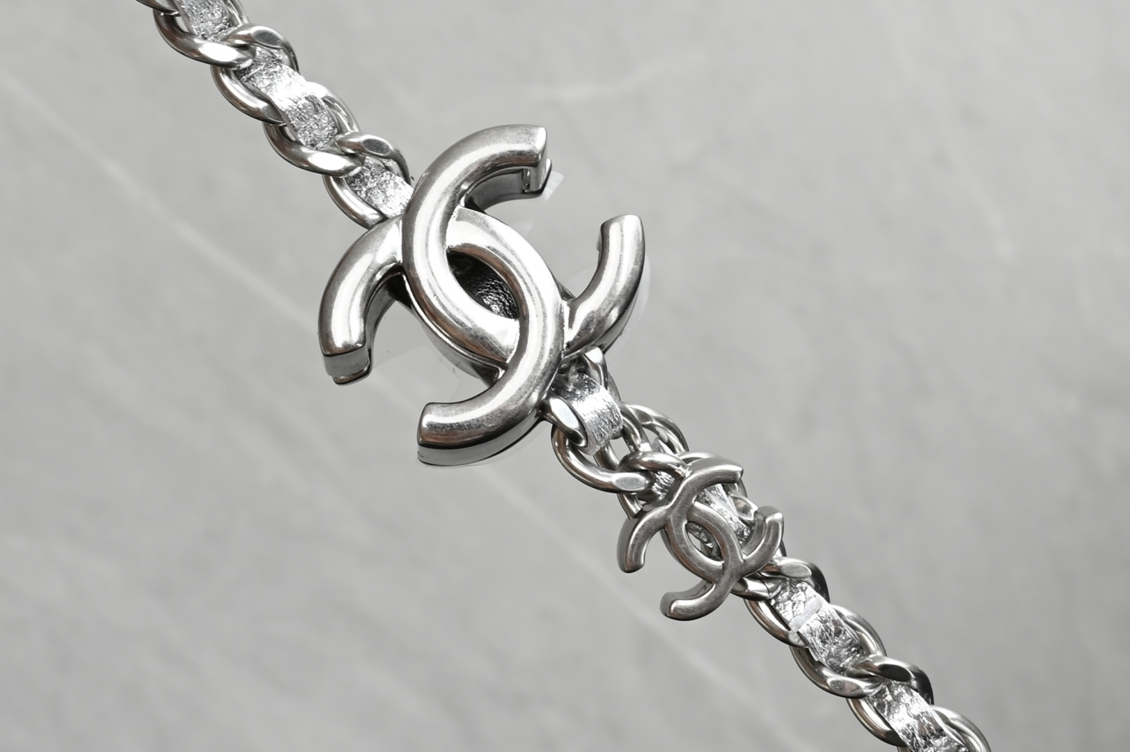 Chanel 25B Chain Woc