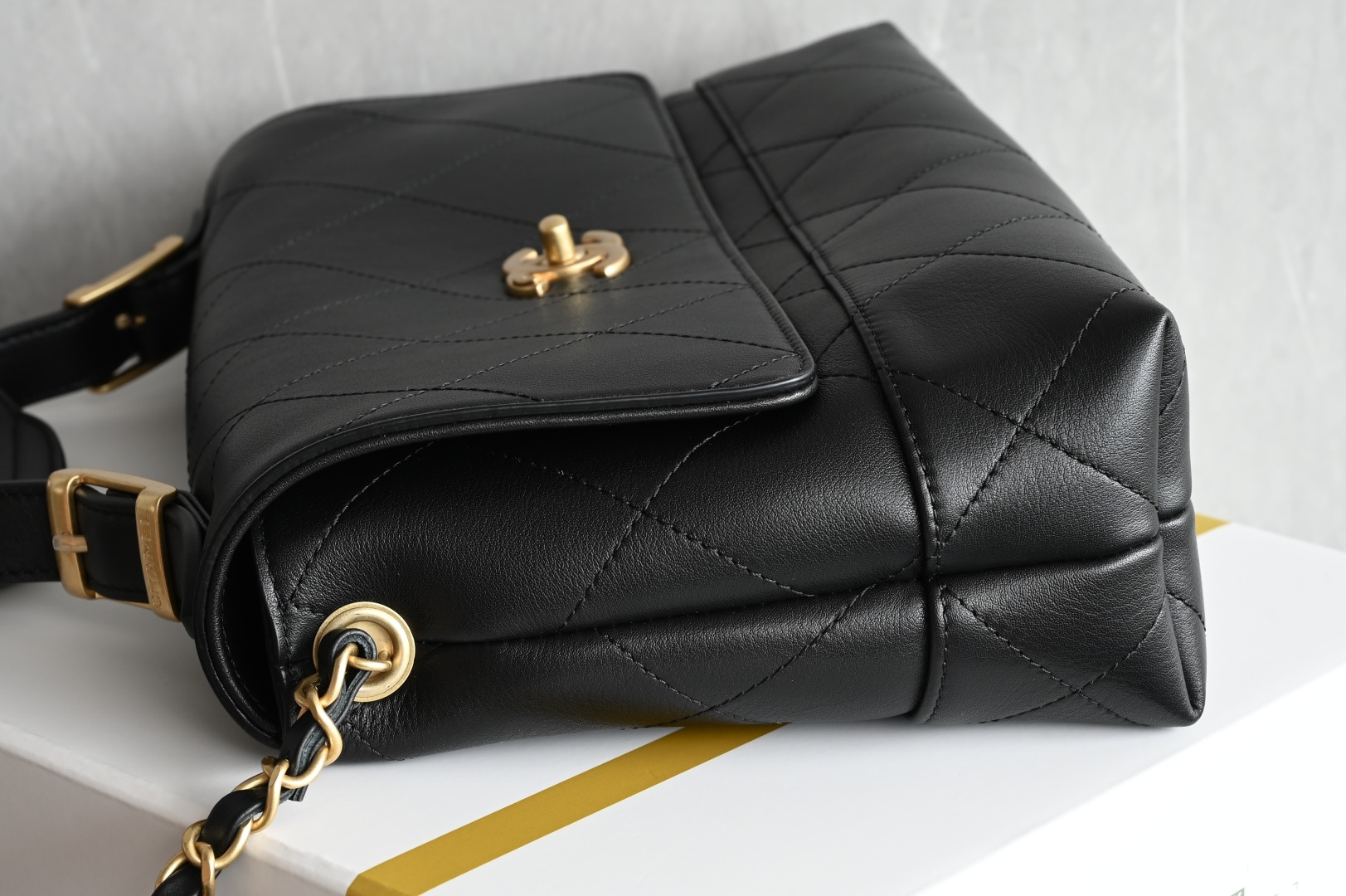 Channel 25A suede messenger bag