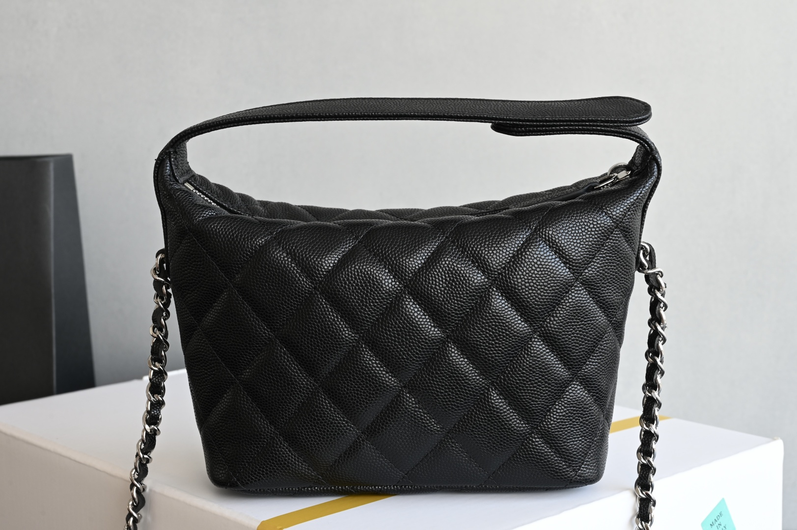 Channel 25B Star relief Top handle Hobo bag