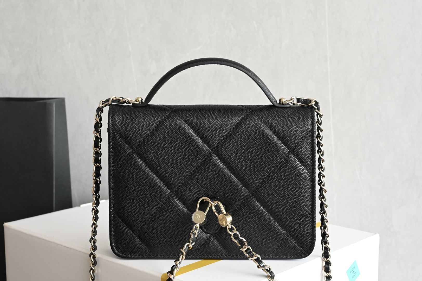 Channel 25k three-in-one large-compartment backpack