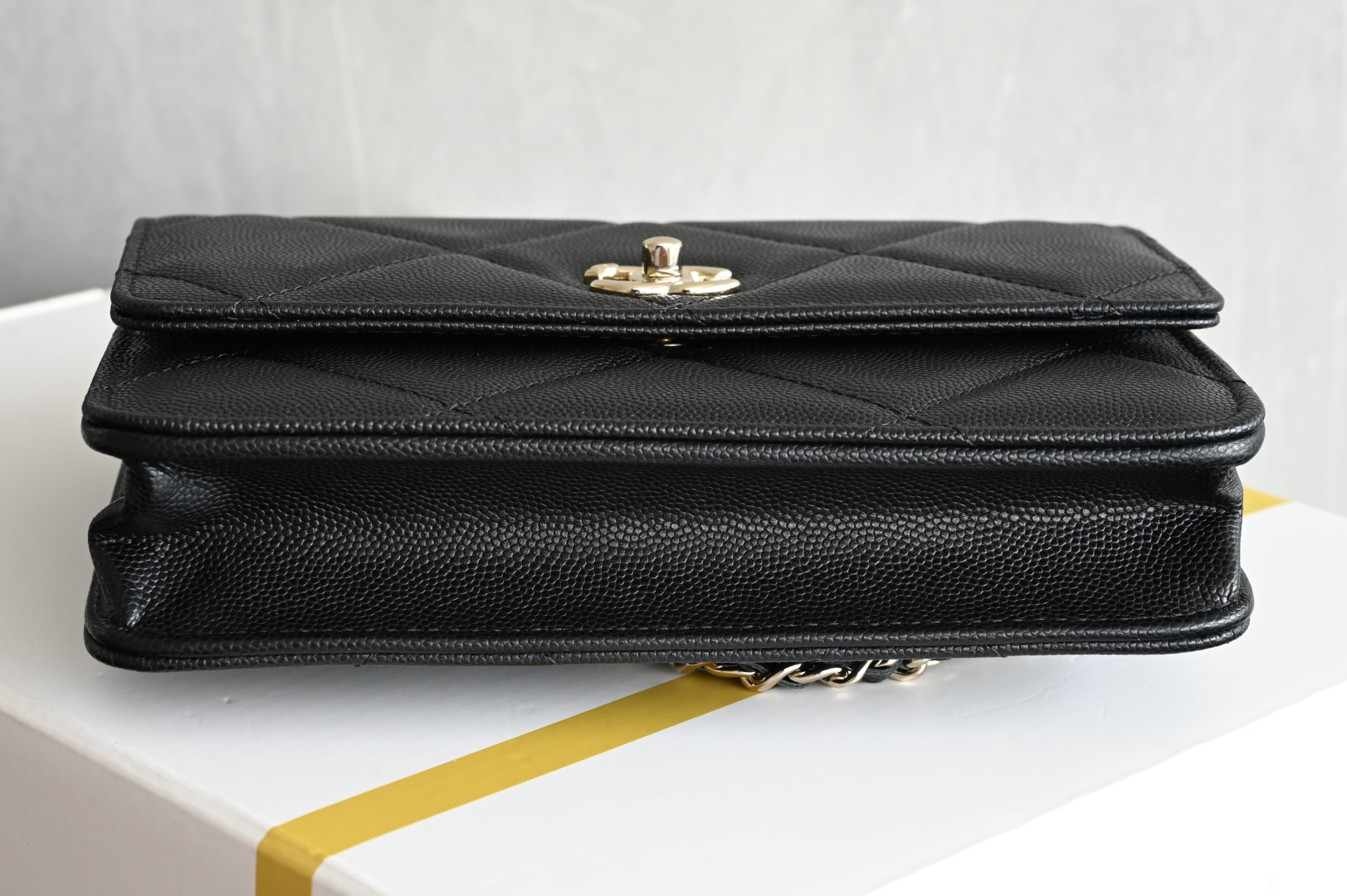 Channel 25k three-in-one large-compartment backpack