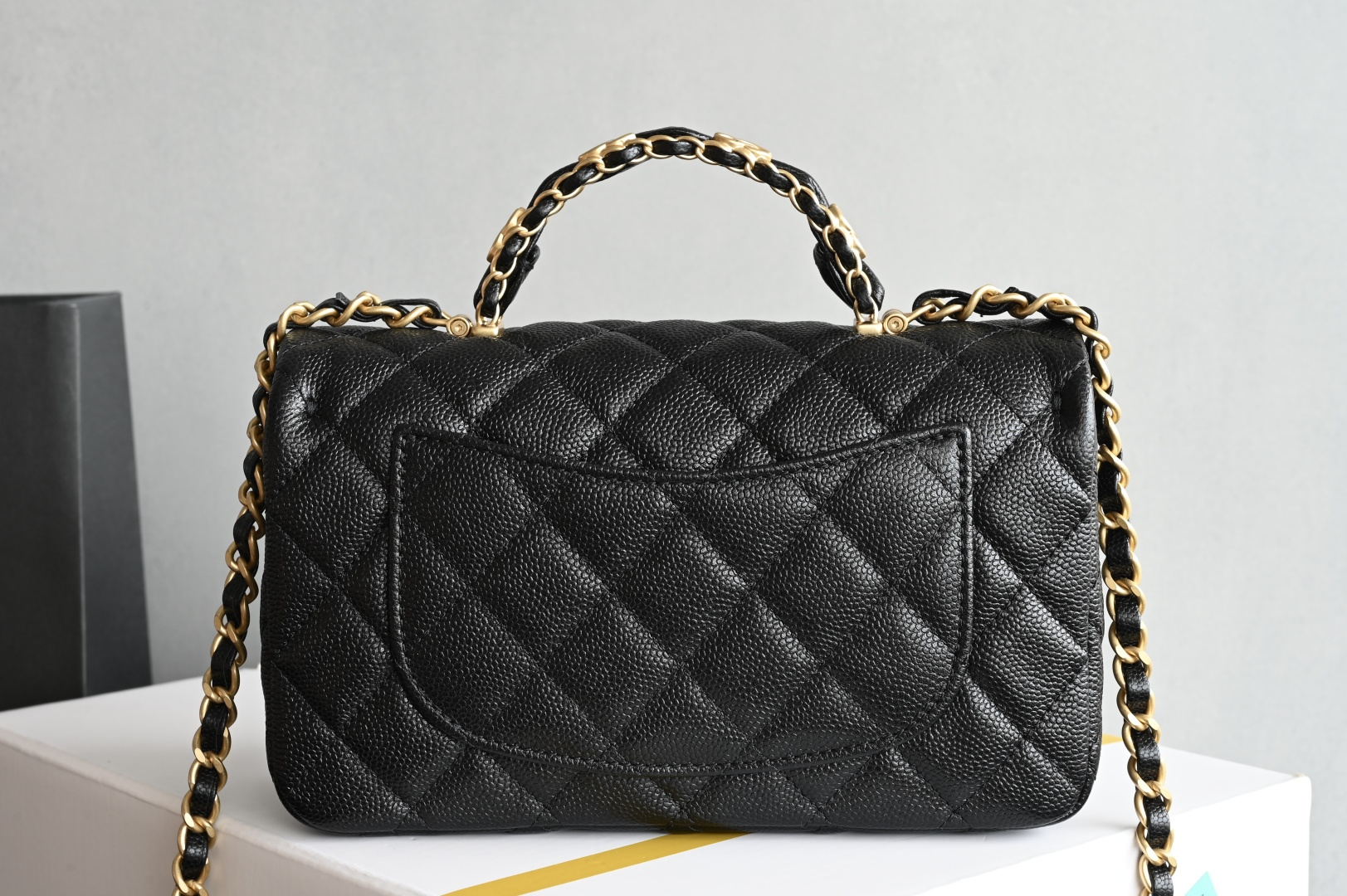 CHANEL 25B Lychee grain handle Large mini