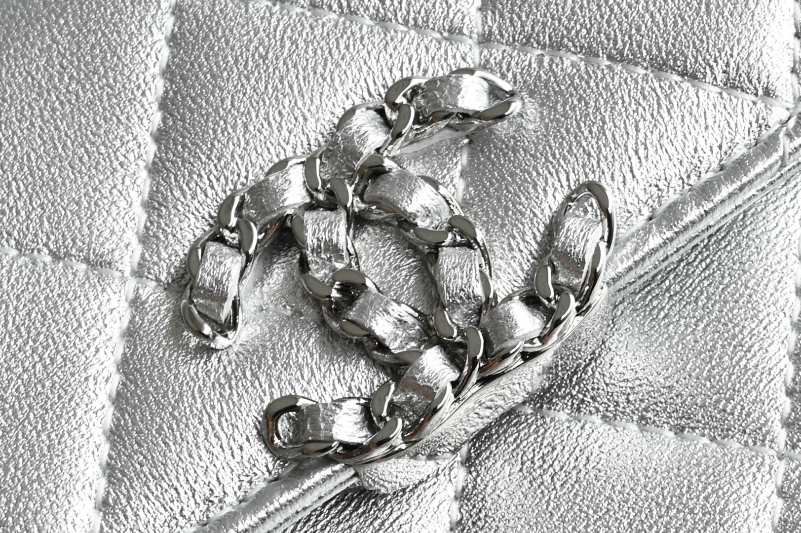 Chanel 25S leather chain handle kelly