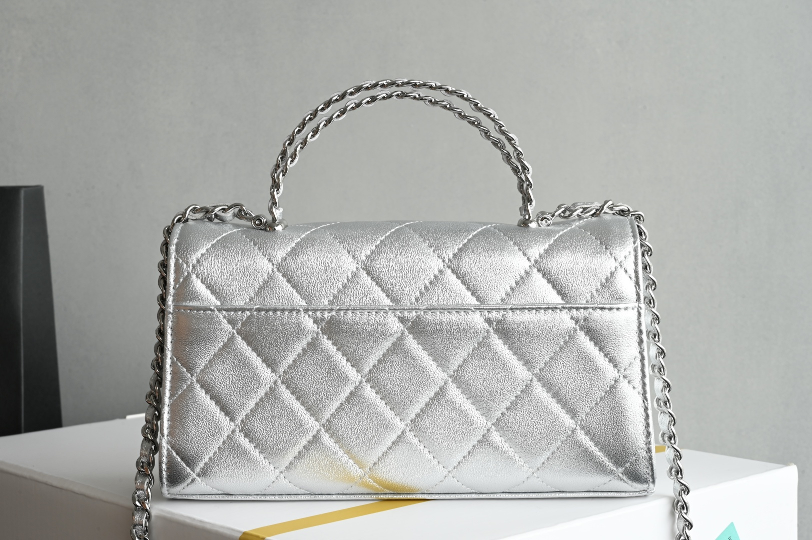 Chanel 25S leather chain handle kelly