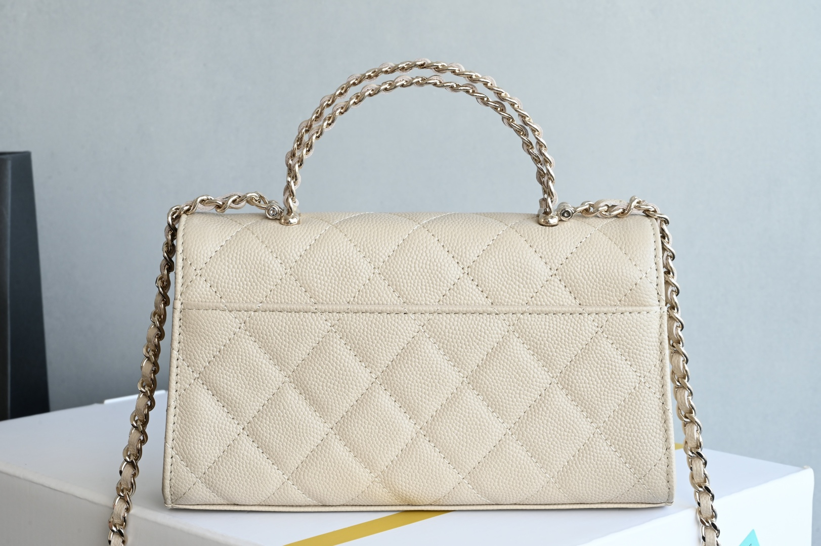 Chanel 25S leather chain handle kelly