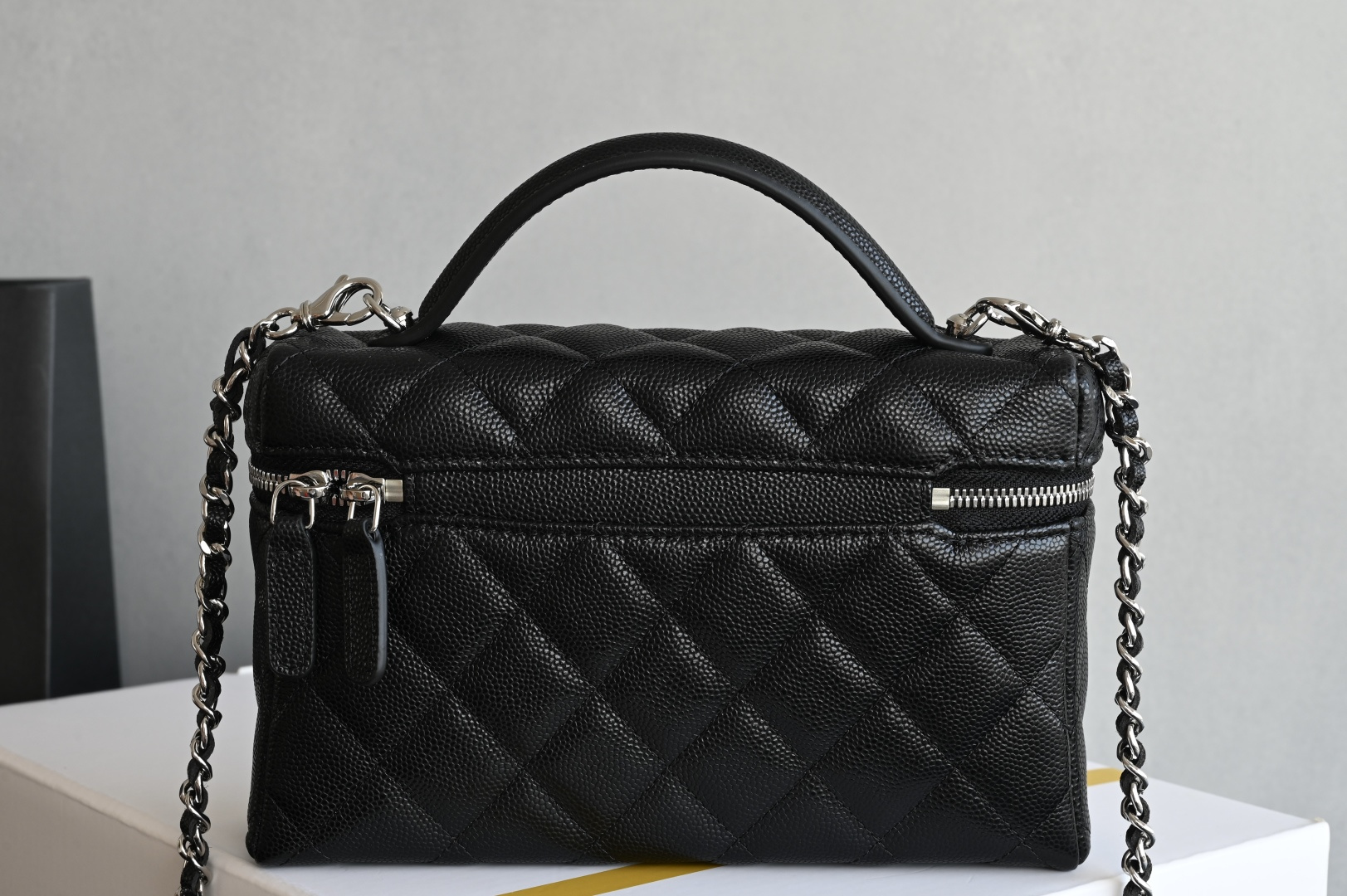 Channel 25B star embossed box bag