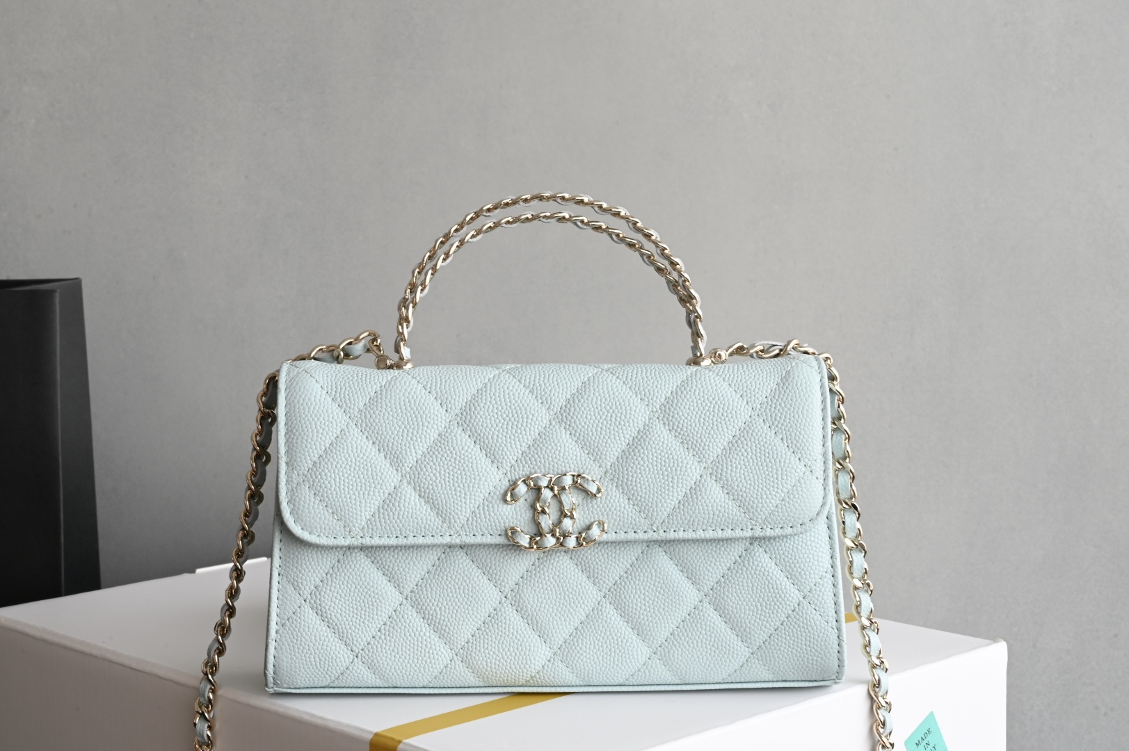 Chanel 25S leather chain handle kelly