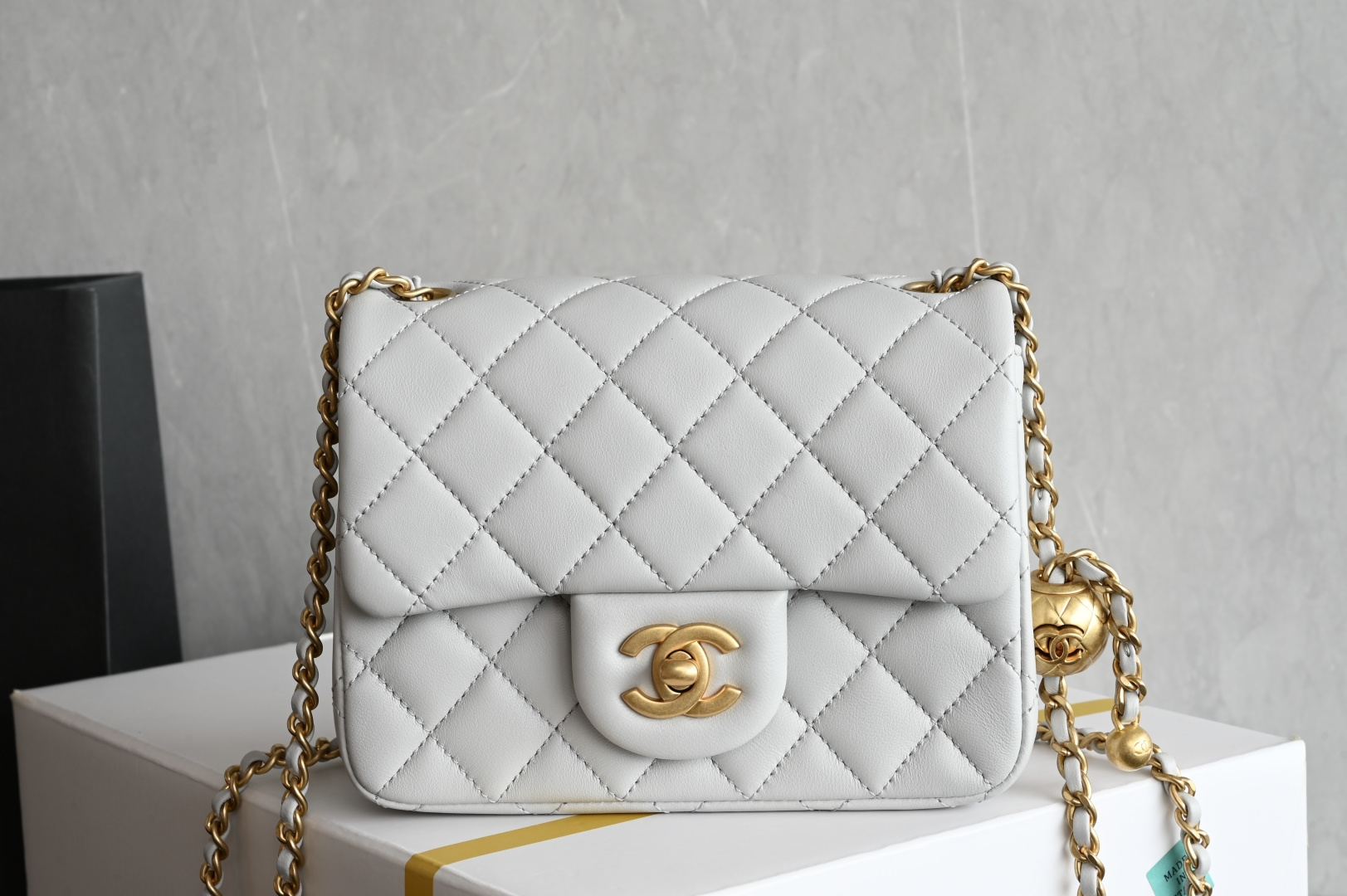 Chanel 25A new color golden ball flap bag